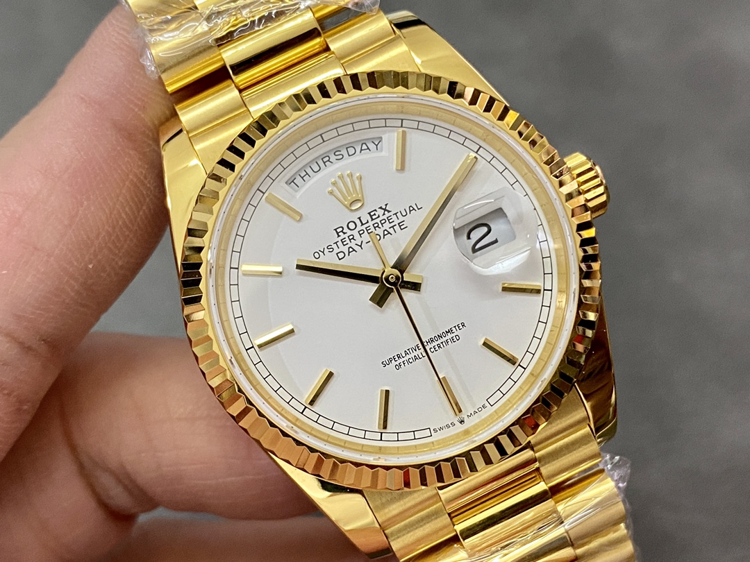Rolex Day-Date 36MM 128238 0081 Fluted Bezel White Index Dial Unisex Replica Watch