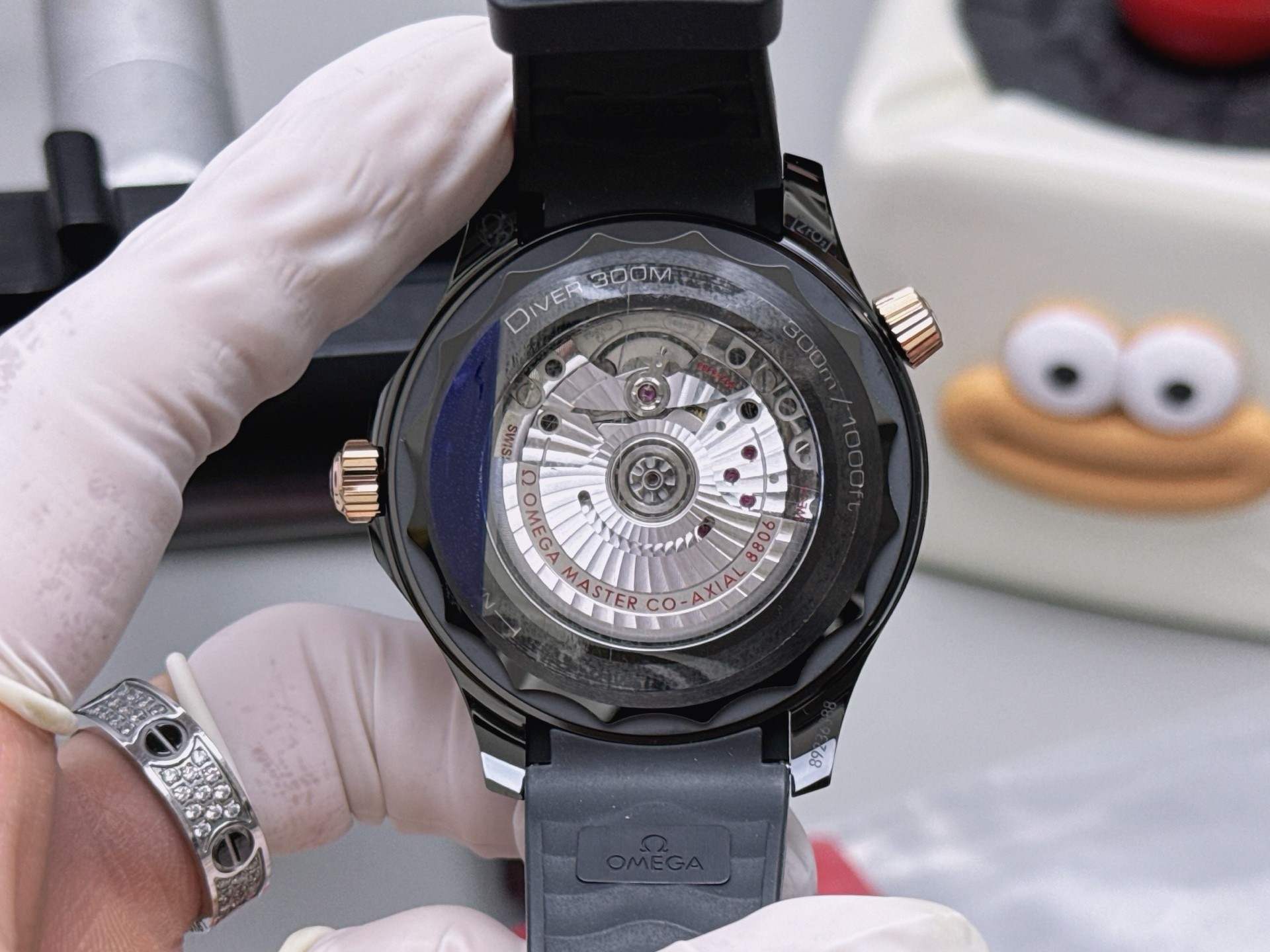 OMG Watch 300M Diver detail 5