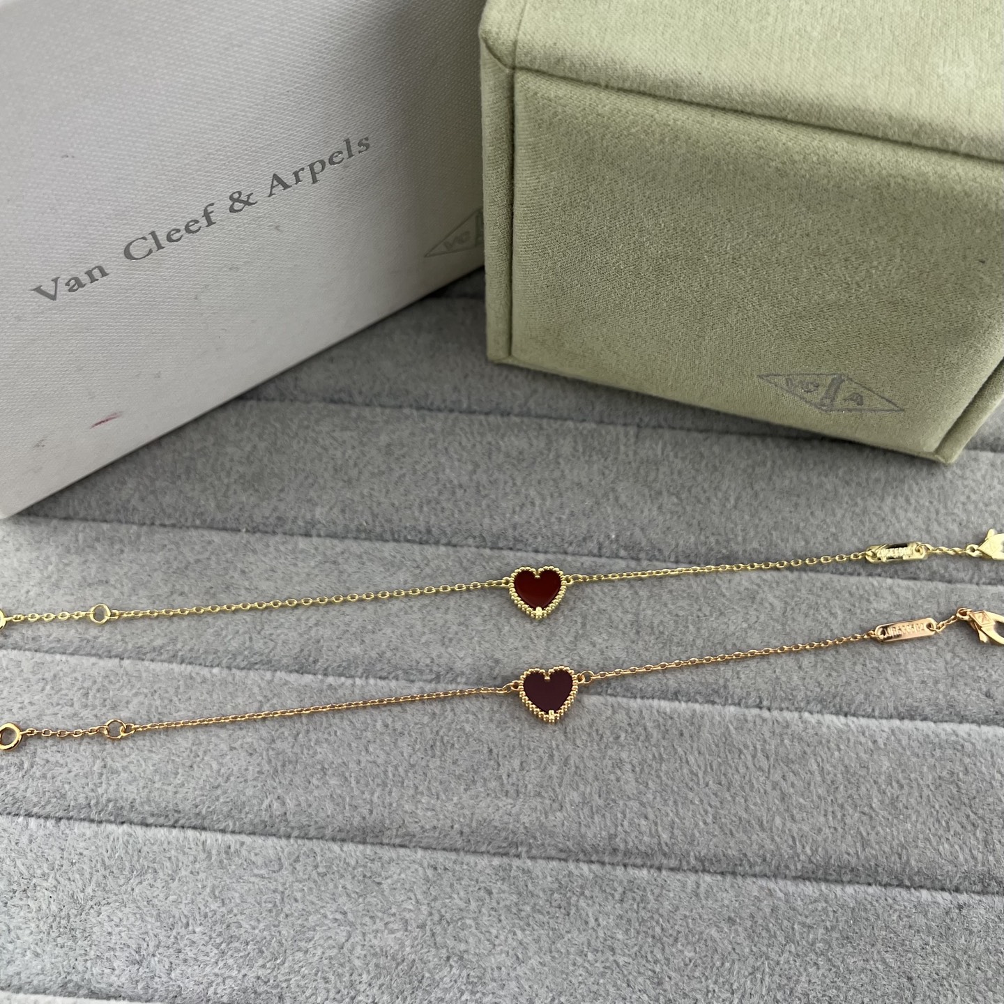 Beaded Heart Bracelet - Artisantouchss