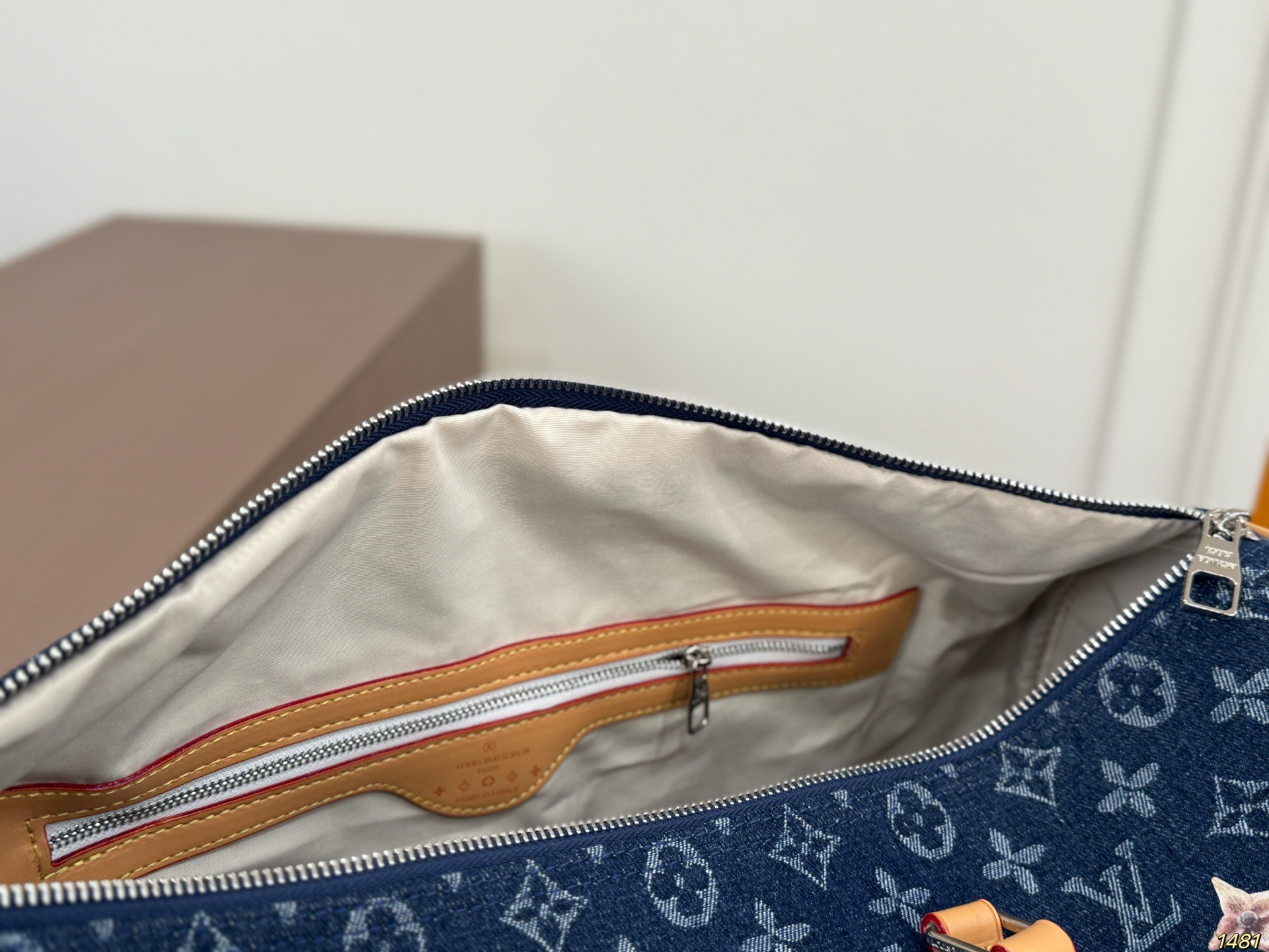 L X V Keepall45 M27552 detail 17