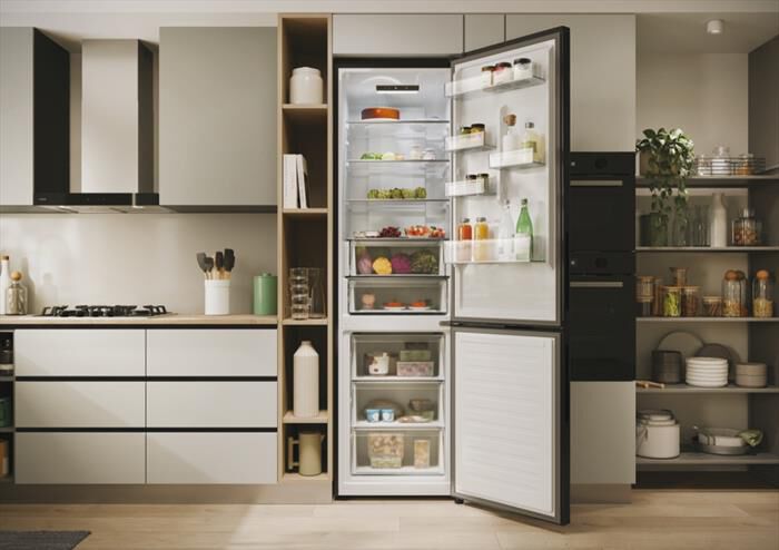 CANDY - Frigorifero combinato CNCQ2T620EB Classe E 409 lt-Black