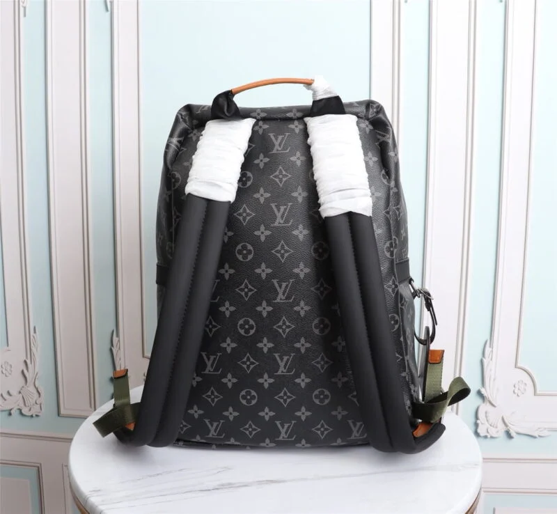 Louis Vuitton Discovery Backpack M45218