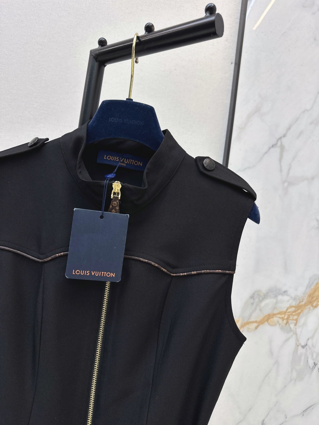 Product detail 4