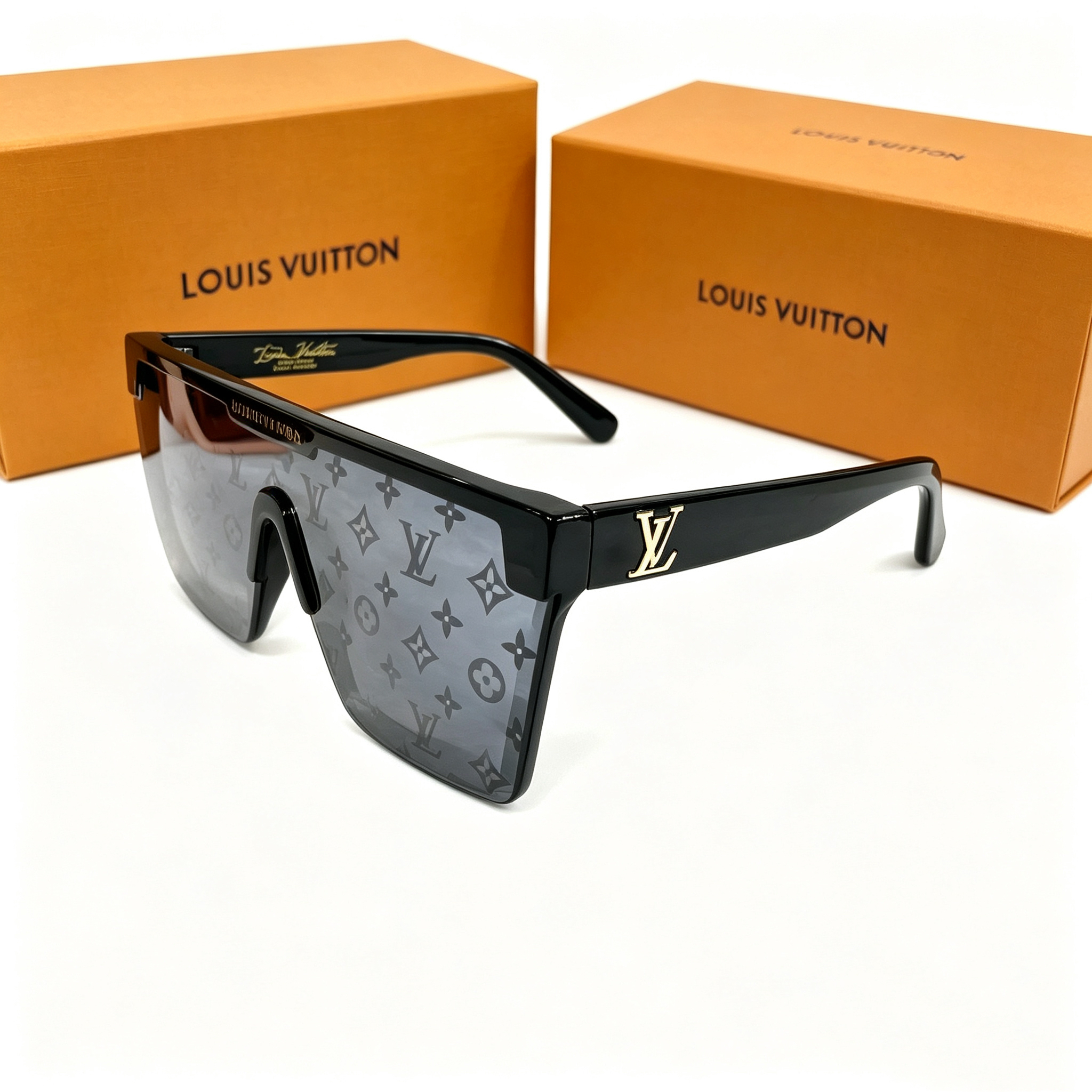 L — Sunglasses Style 2