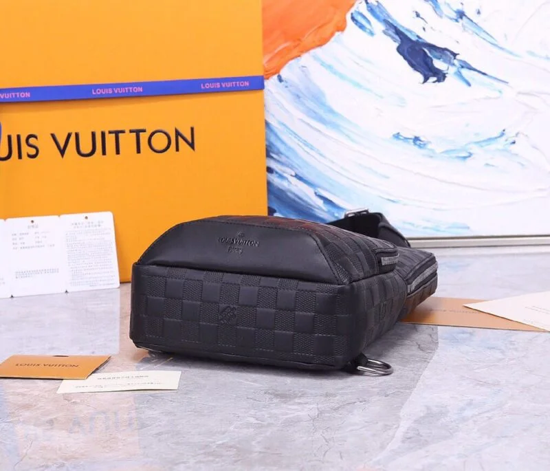 Louis Vuitton Avenue Sling Bag Black N41720