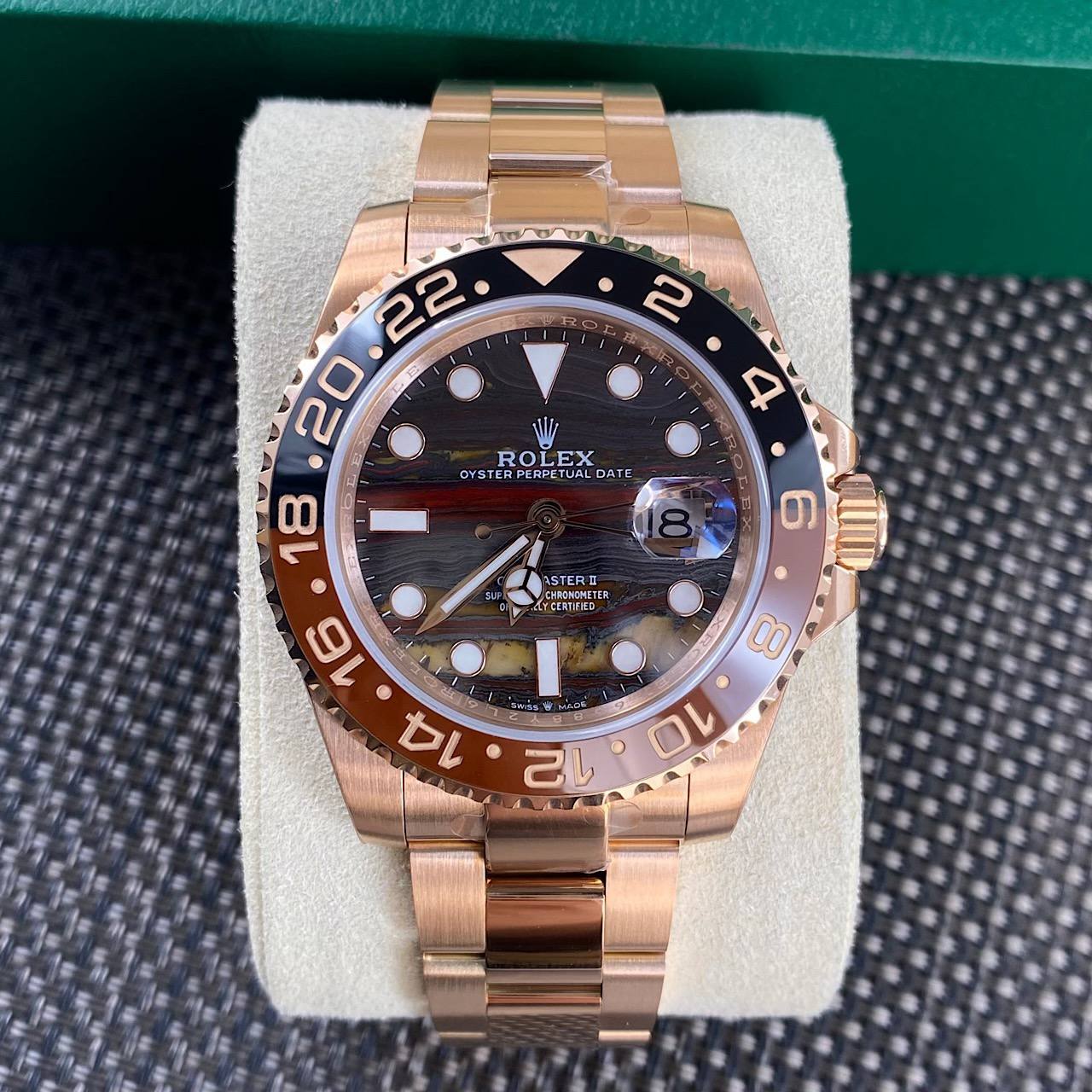 2025 Rolex GMT Master II 18k Everose Gold M126715CHNR 0002 Replica