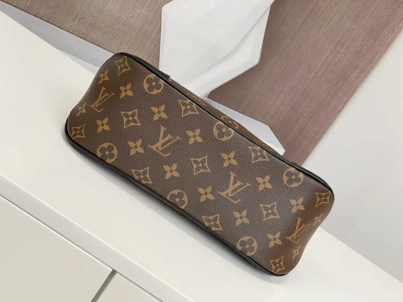 Louis Vuitton Boulogne M45832