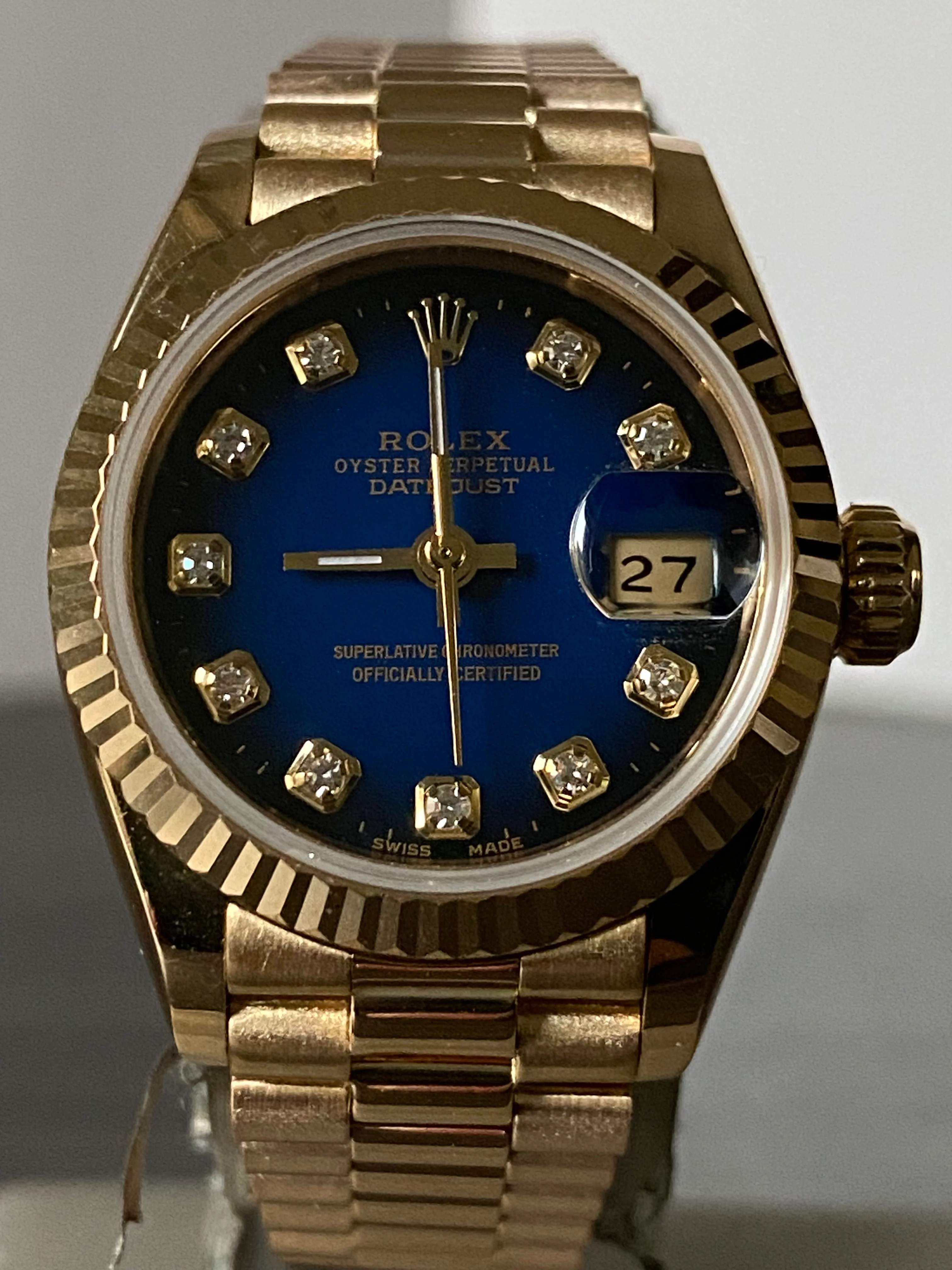 Rolex Yellow Gold Lady-Datejust 26 - N Serial - Fluted Bezel - Blue Vignette Diamond Dial - President Bracelet - 69178