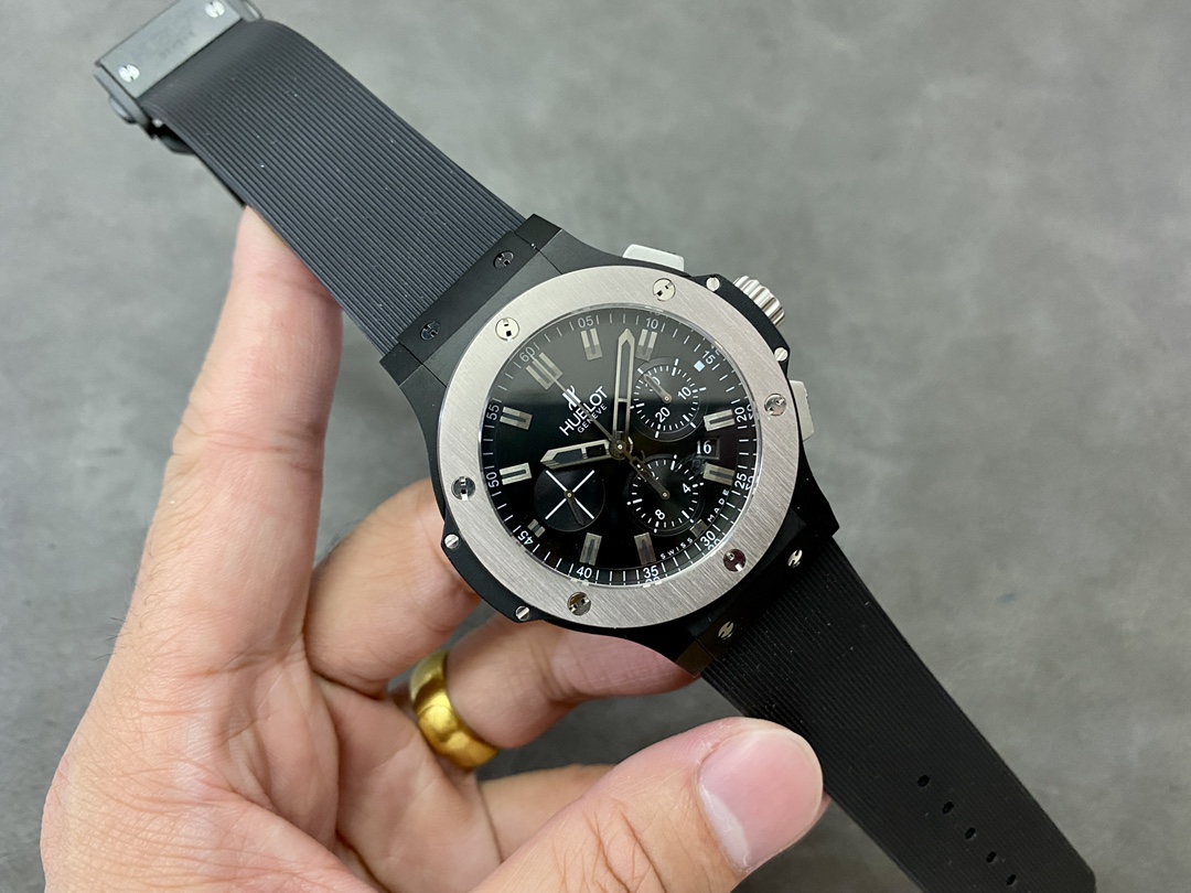 Hublot Big Bang 301.CK.1140.RX 44mm Mens