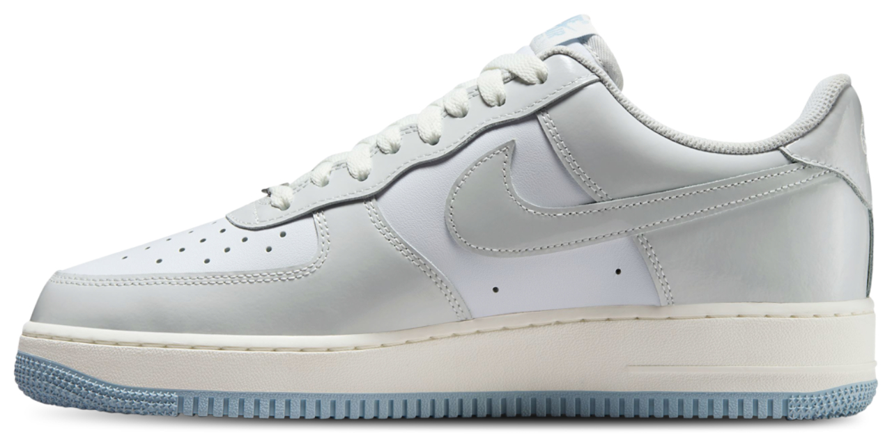 Nike Air Force 1 07 FL