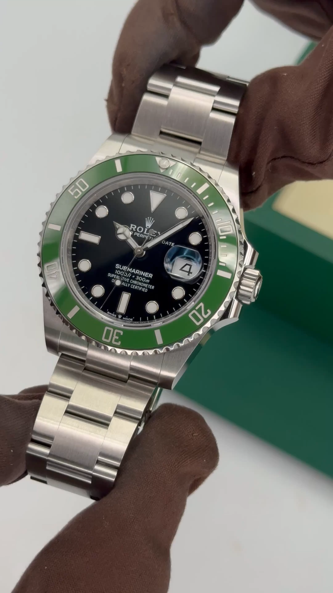 Rolex Submariner Date Green Bezel 41mm 126610LV-0002 Replica