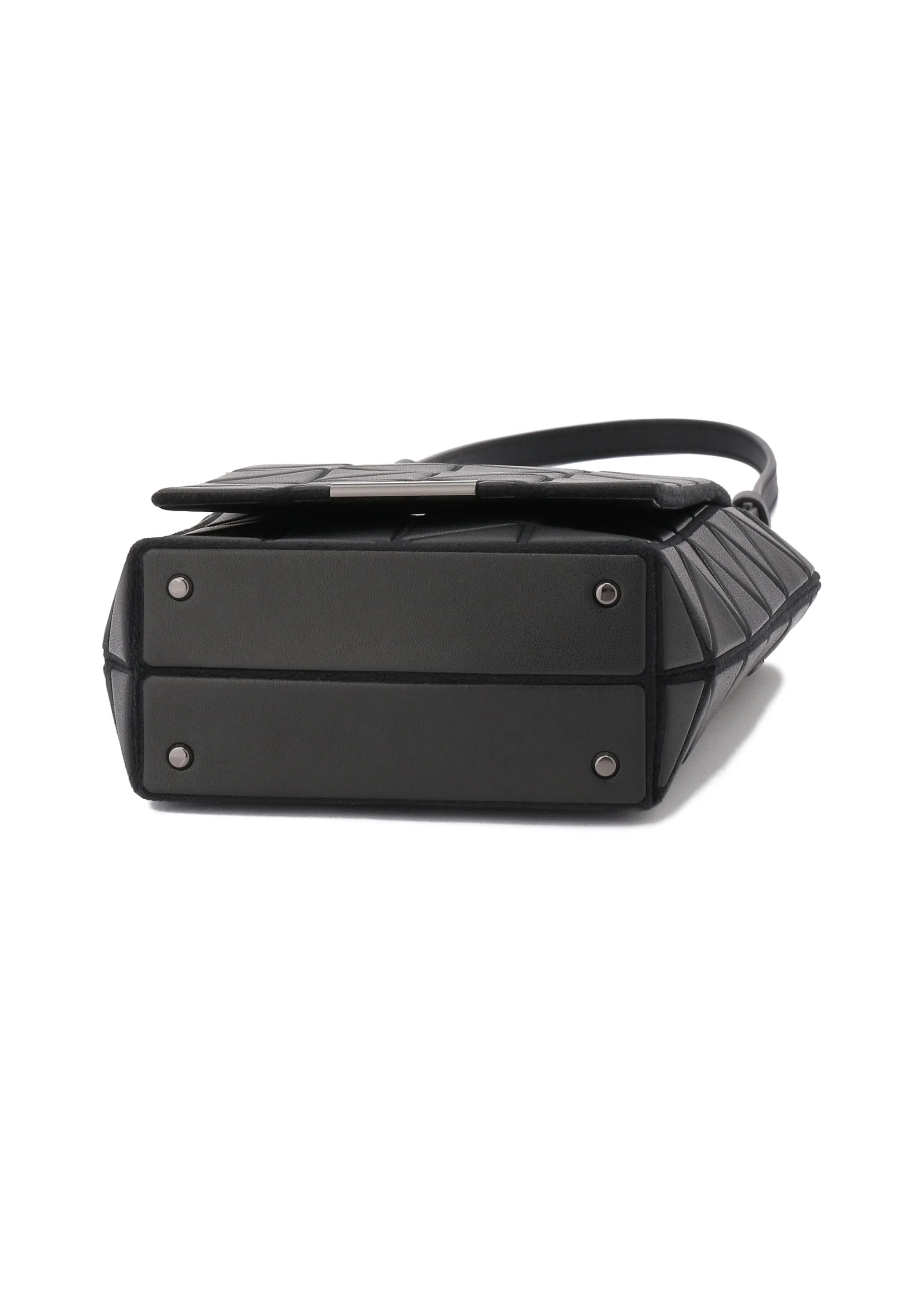 FLAP SHOULDER BAG