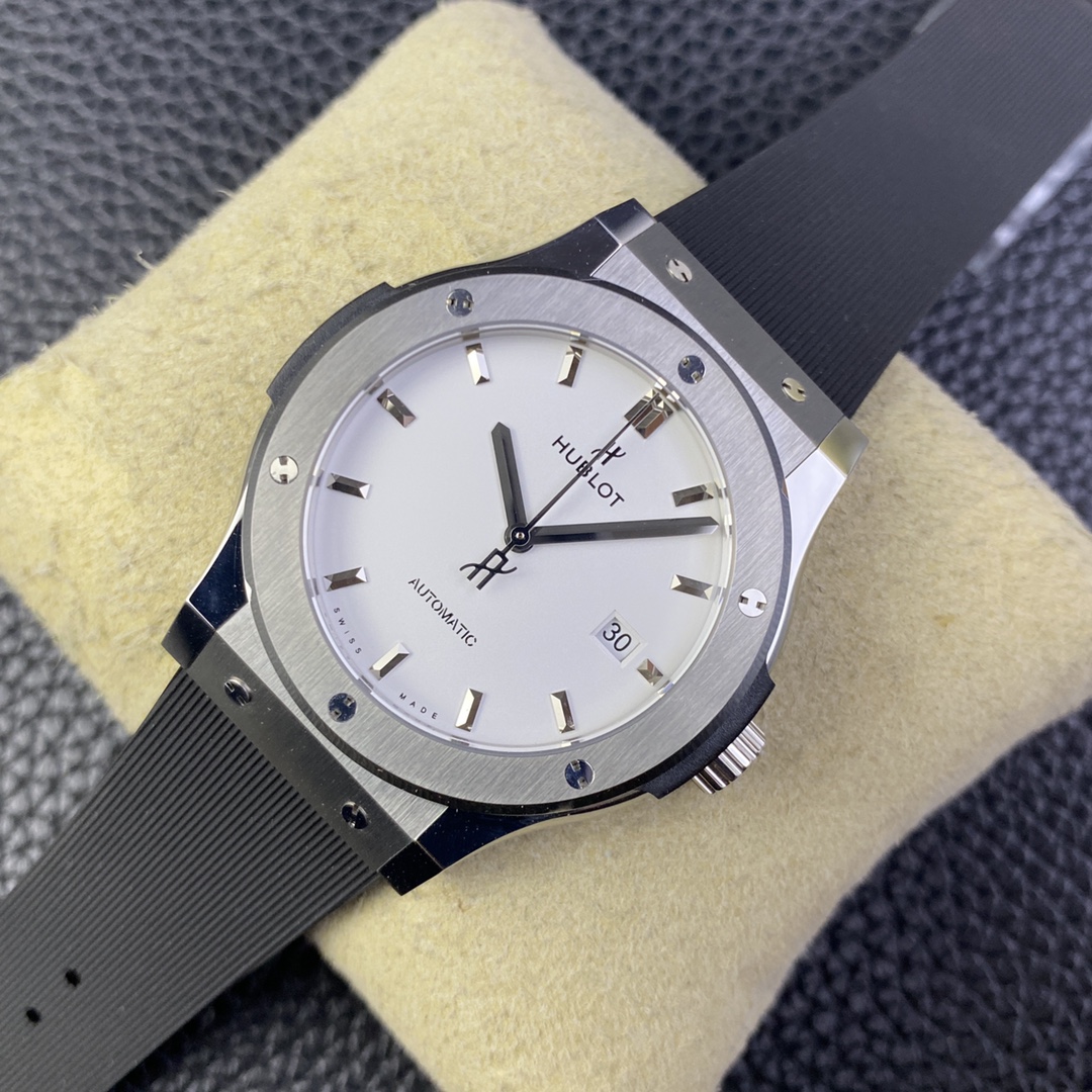 Hublot Classic Fusion 511.co.1181.rx 45mm Mens