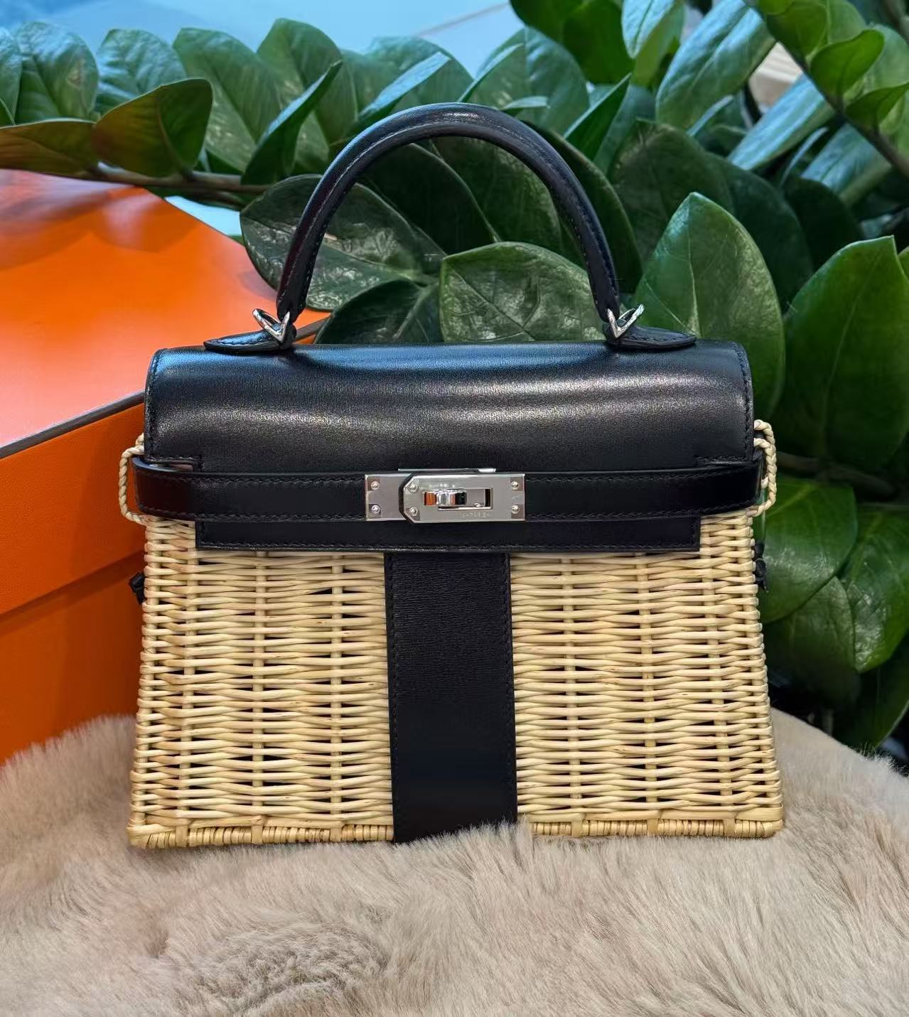 Hermès Kelly 25 Picnic black Custom-made box