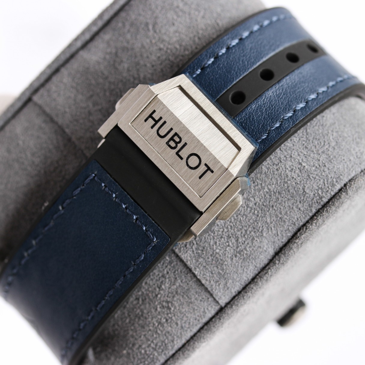 Hublot Big Bang 415.NX.1112.VR.MXM16 44mm