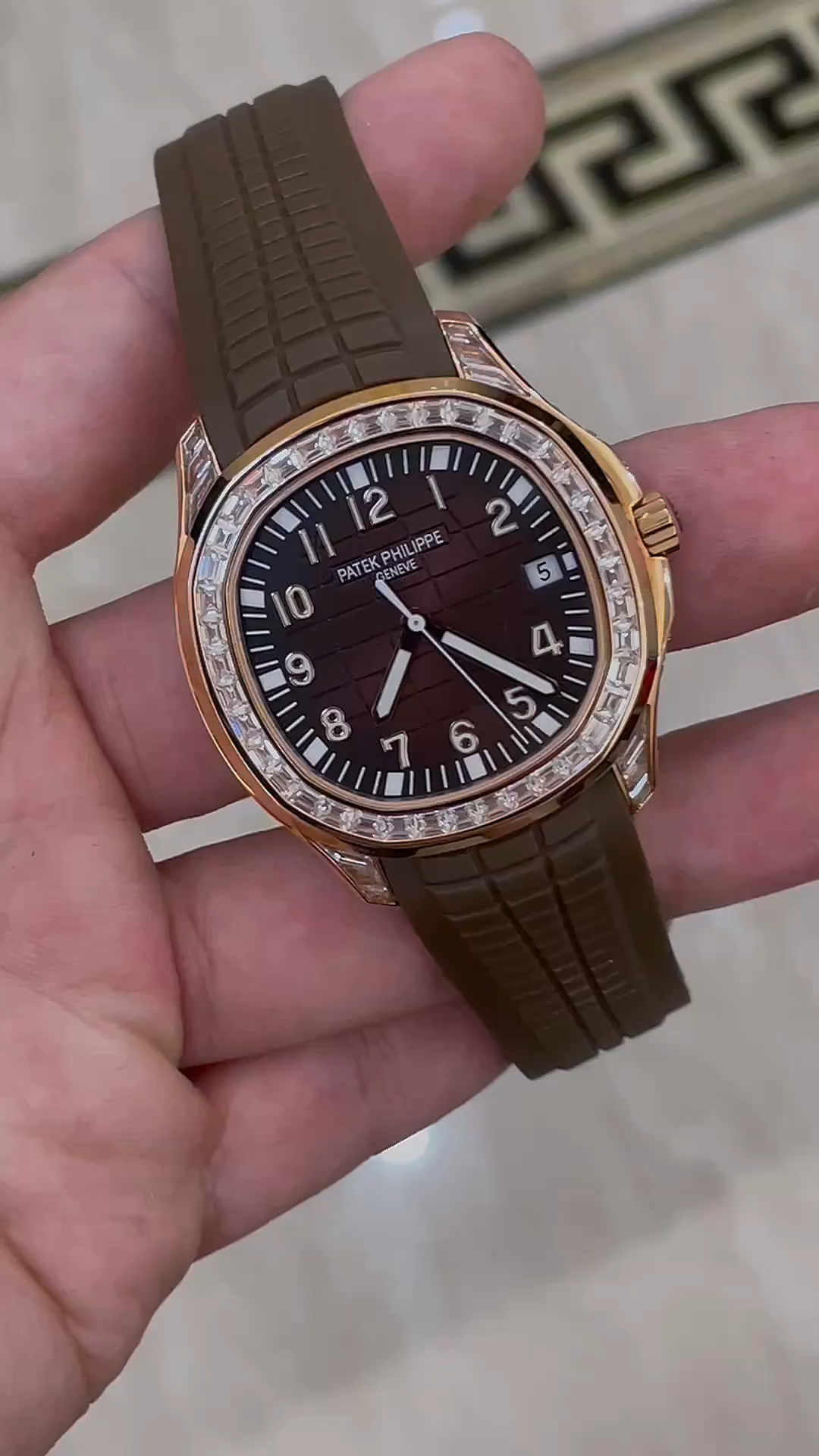 Patek Philippe Aquanaut 5167 300G 010 Black & Green & Brown 40mm