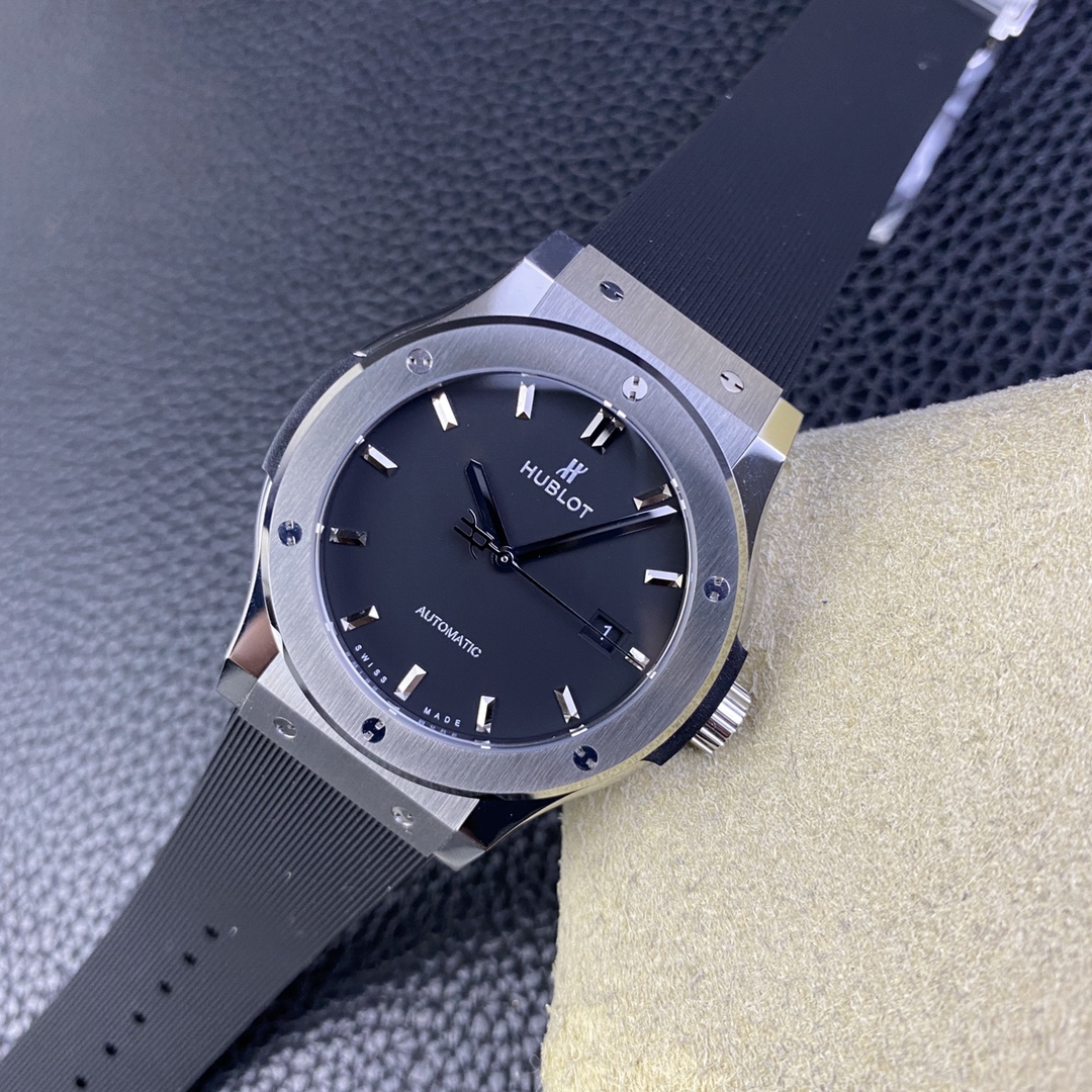 Hublot Classic Fusion 511.co.1181.rx 45mm Mens