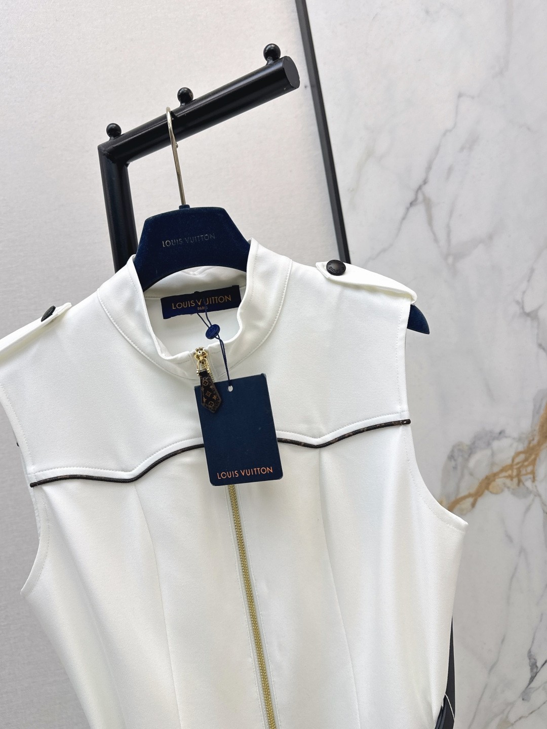 Product detail 4