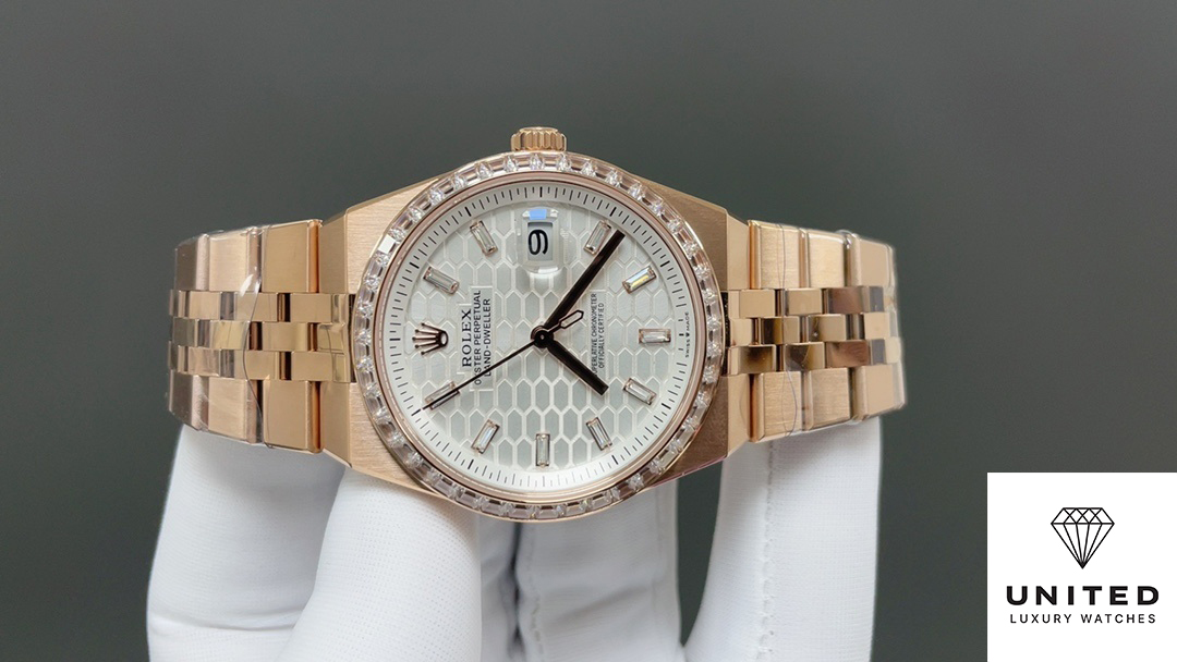 Rolex Land-Dweller 36 Oyster, 36 mm, Everose gold and diamonds M127285TBR-0002