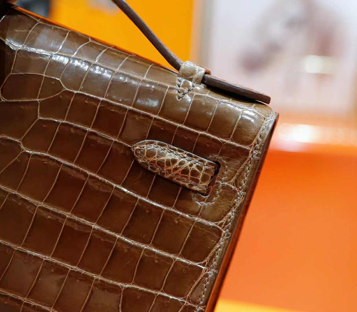 Hermes Mini Kelly Mini Kelly in smoky grey shiny crocodile skin gold buckle  22cm long