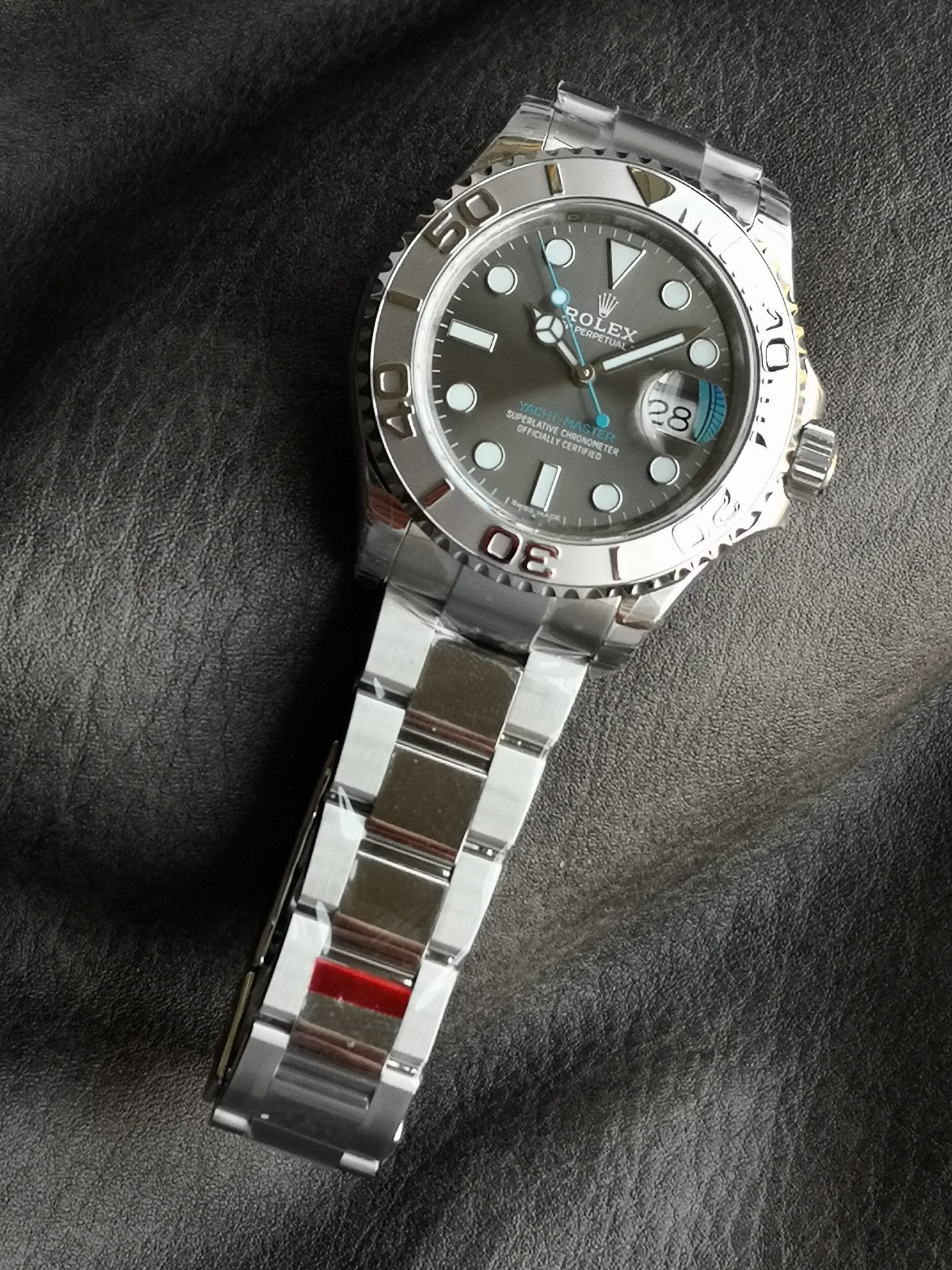Rolex Yacht-Master 126622 Platinum Bezel Dark Rhodium Grey Dial 40MM Mens Replica Watch