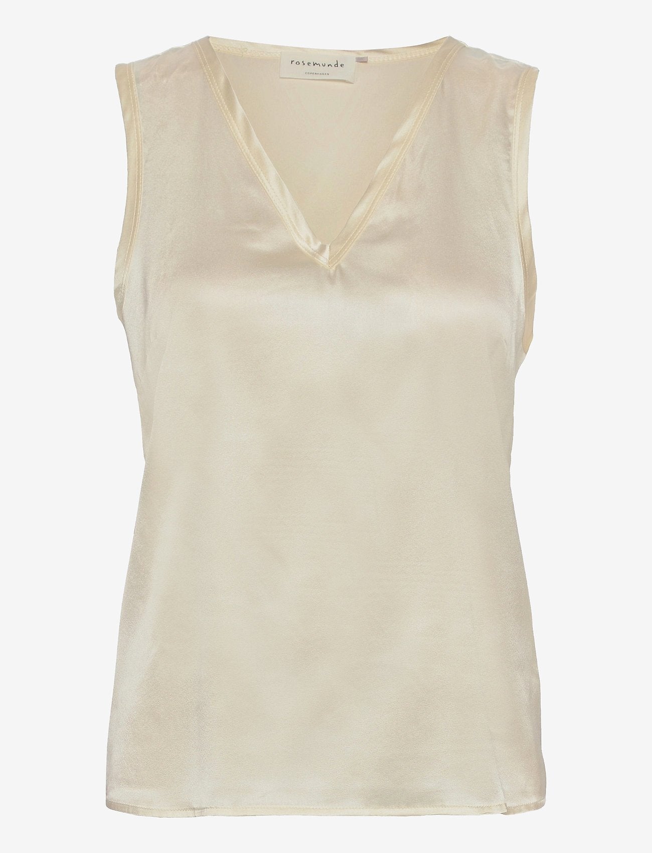 Figure-Flattering Silk‌ Top
