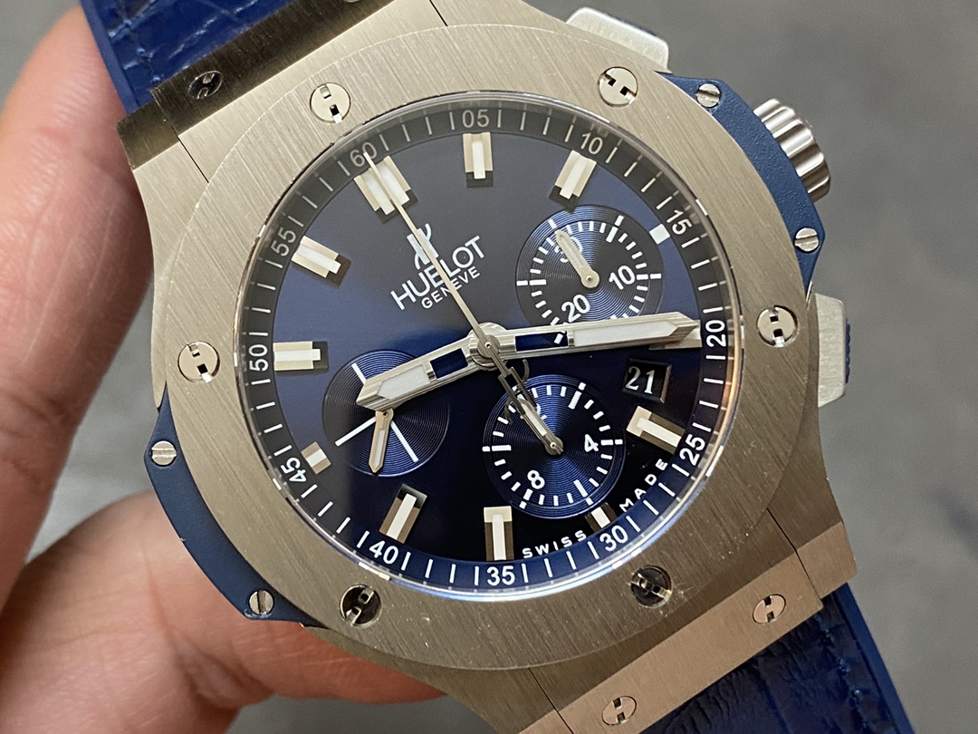 Hublot Big Bang 301.SX.7170.LR 44mm Mens
