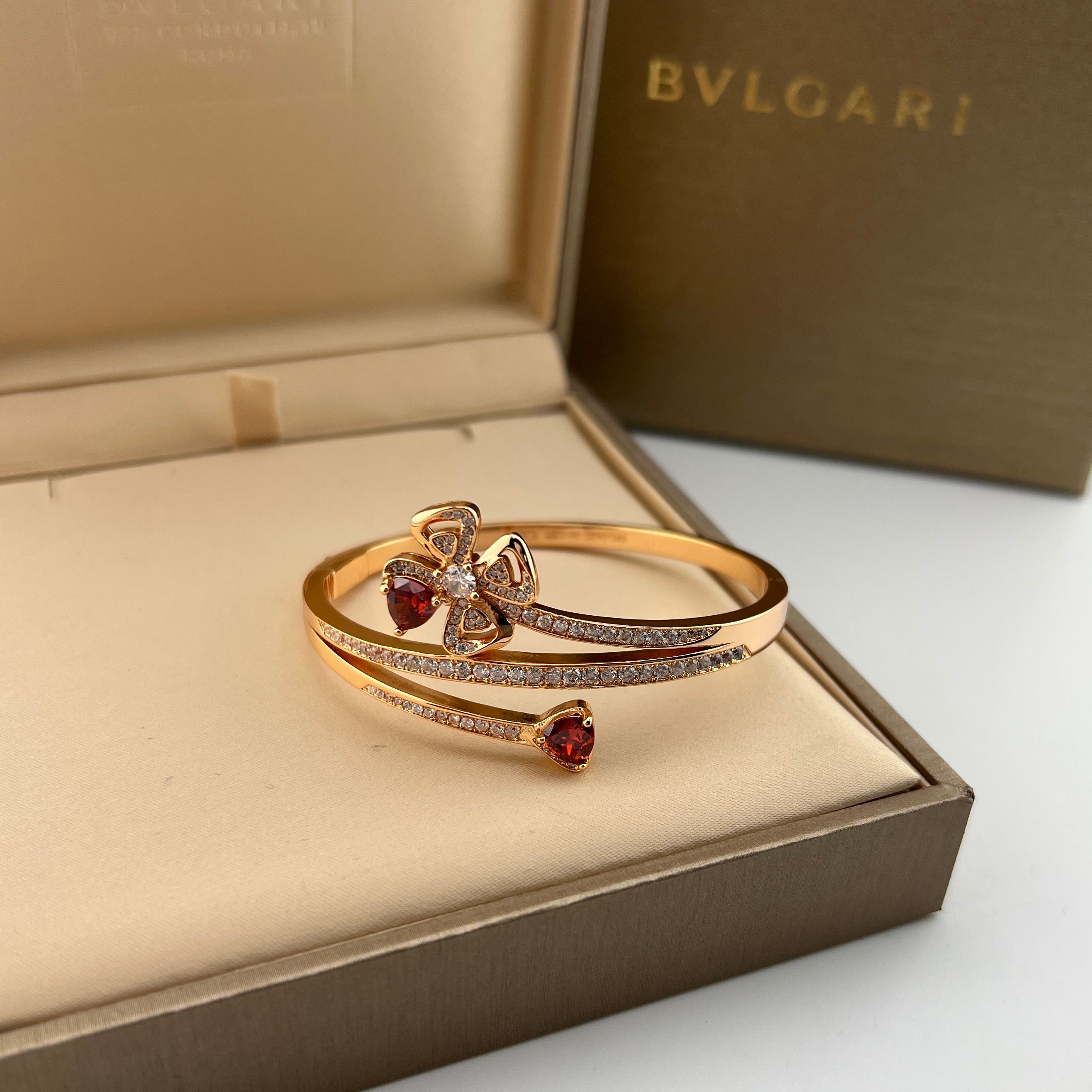Rose gold everlasting four-leaf clover floral bracelet - Artisantouchss