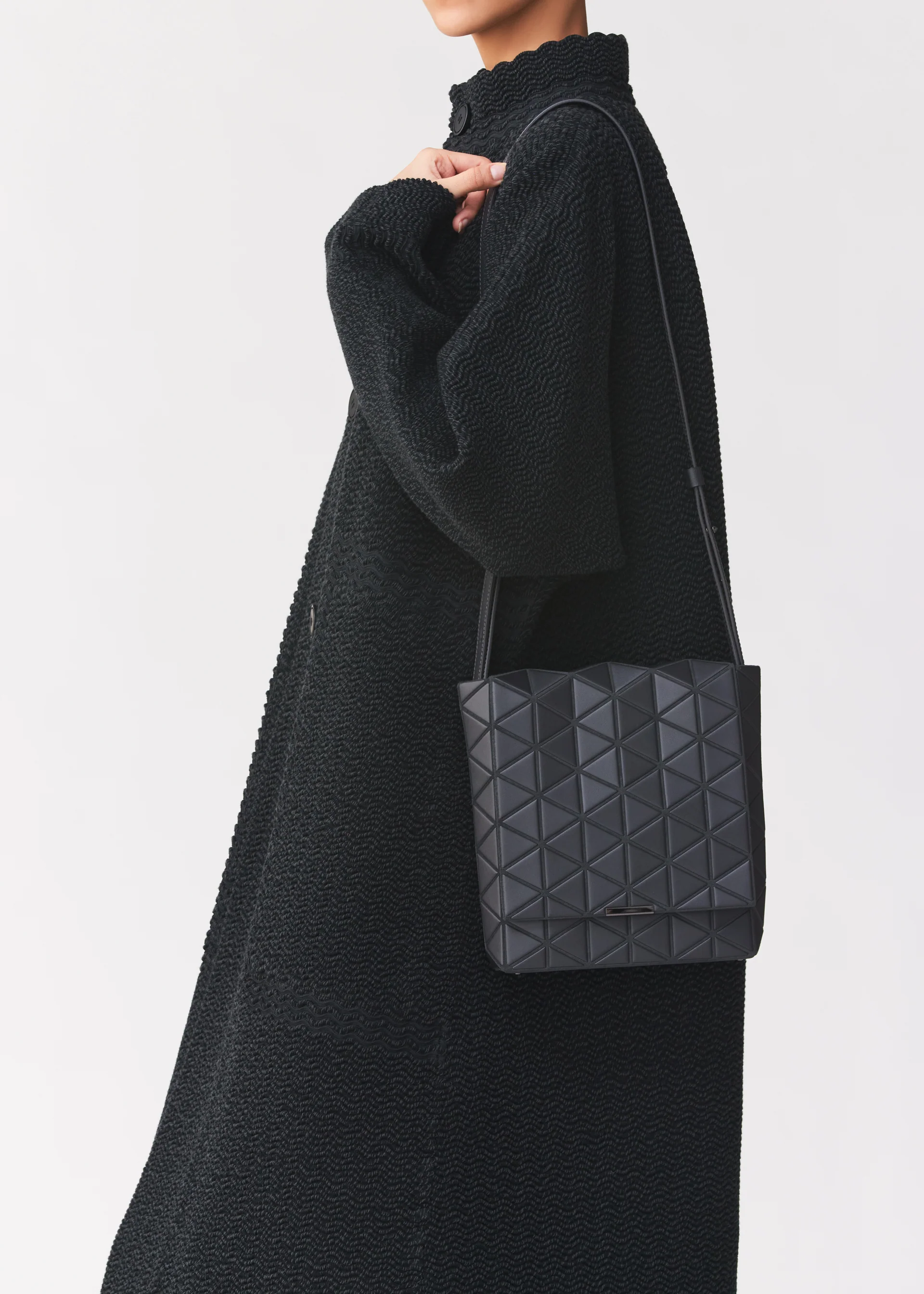 FLAP SHOULDER BAG