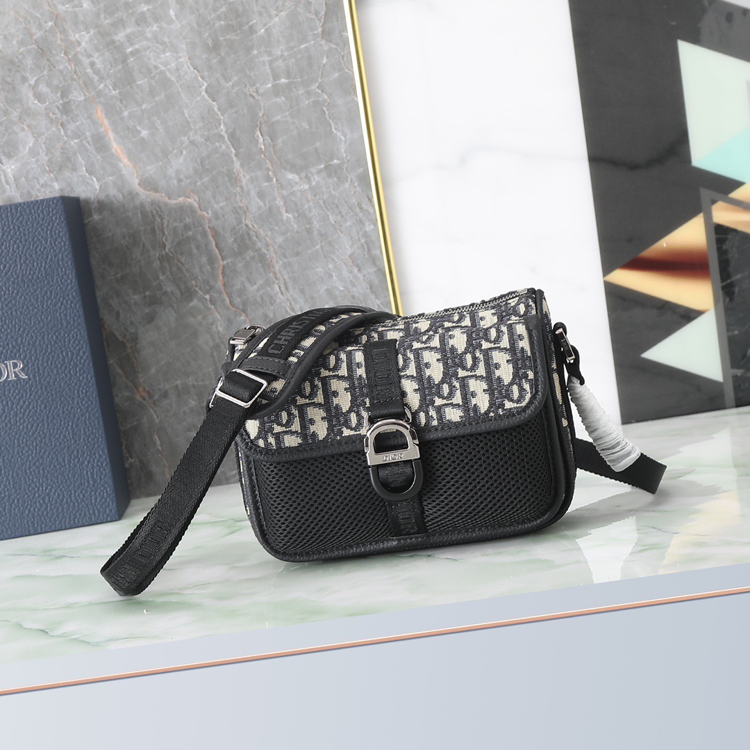 Dior Oblique Men Shoulder Bags 2-Size