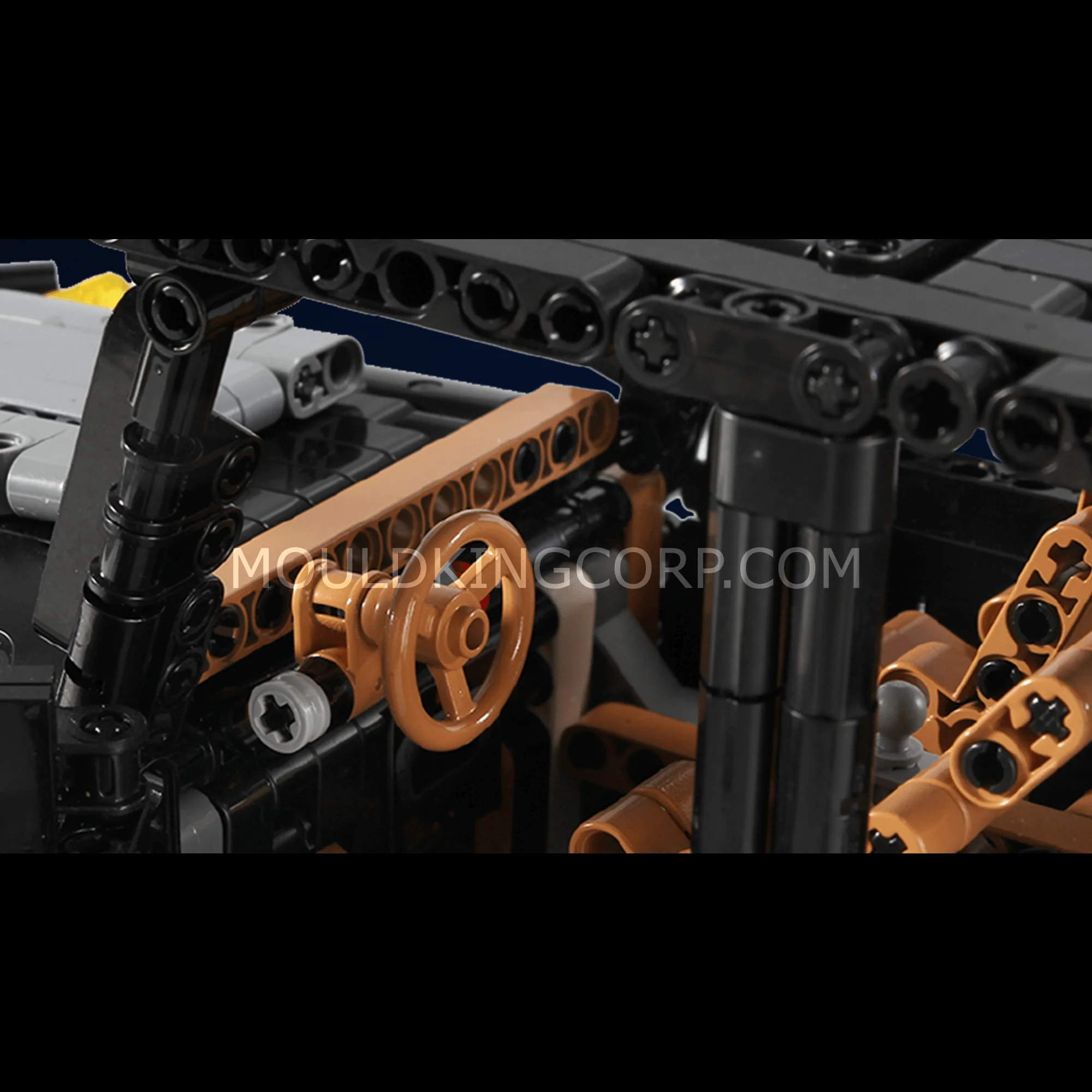 Mould King 13070 G65 Wagon Remote Controlled Car Model Building Kit | 1,641 PCS