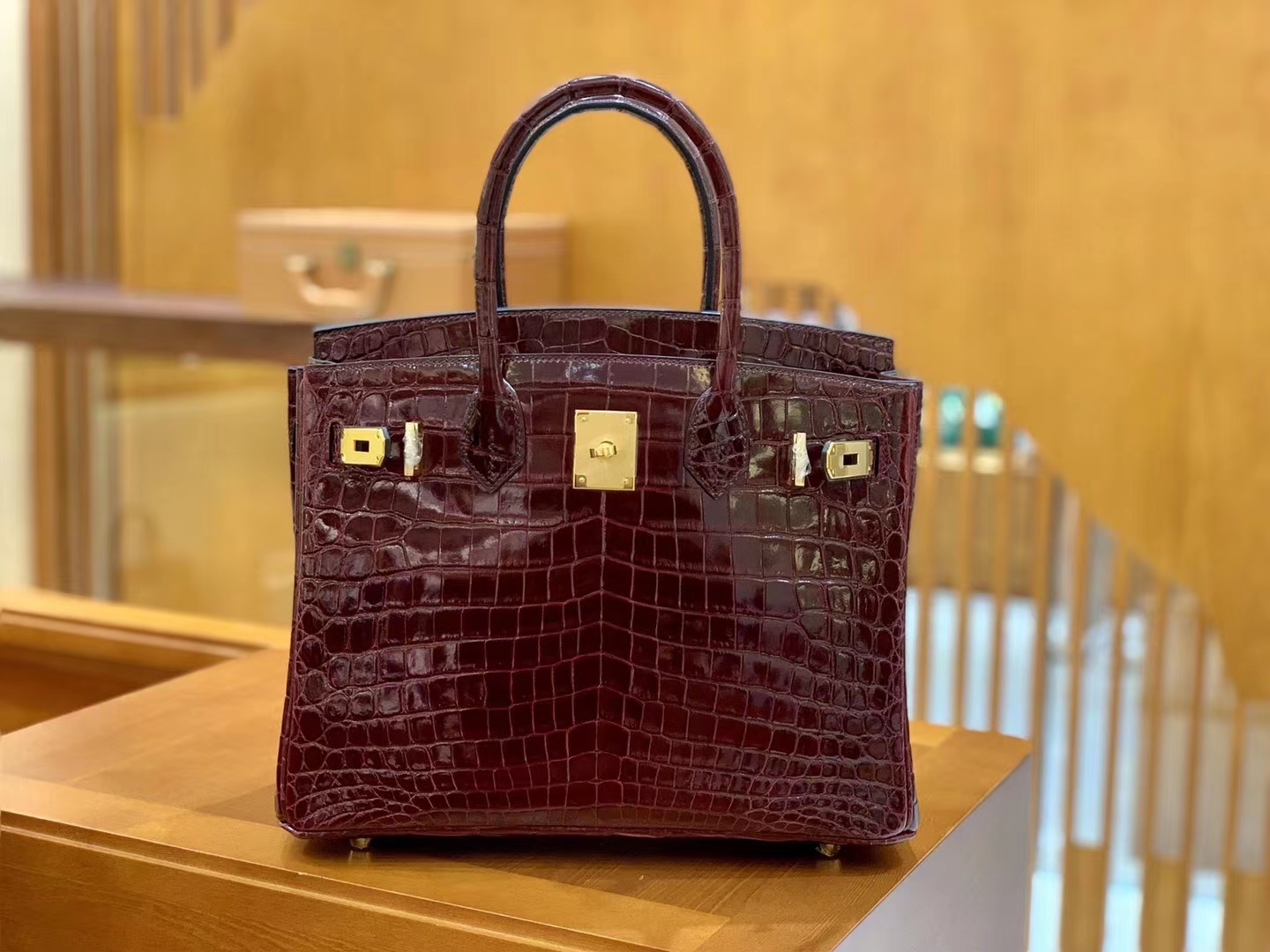 Hermes Birkin 25-30cm Bordeaux wine red Nilius crocodile skin Gold buckle Original honey wax thread Top quality hand sewing In stock customization