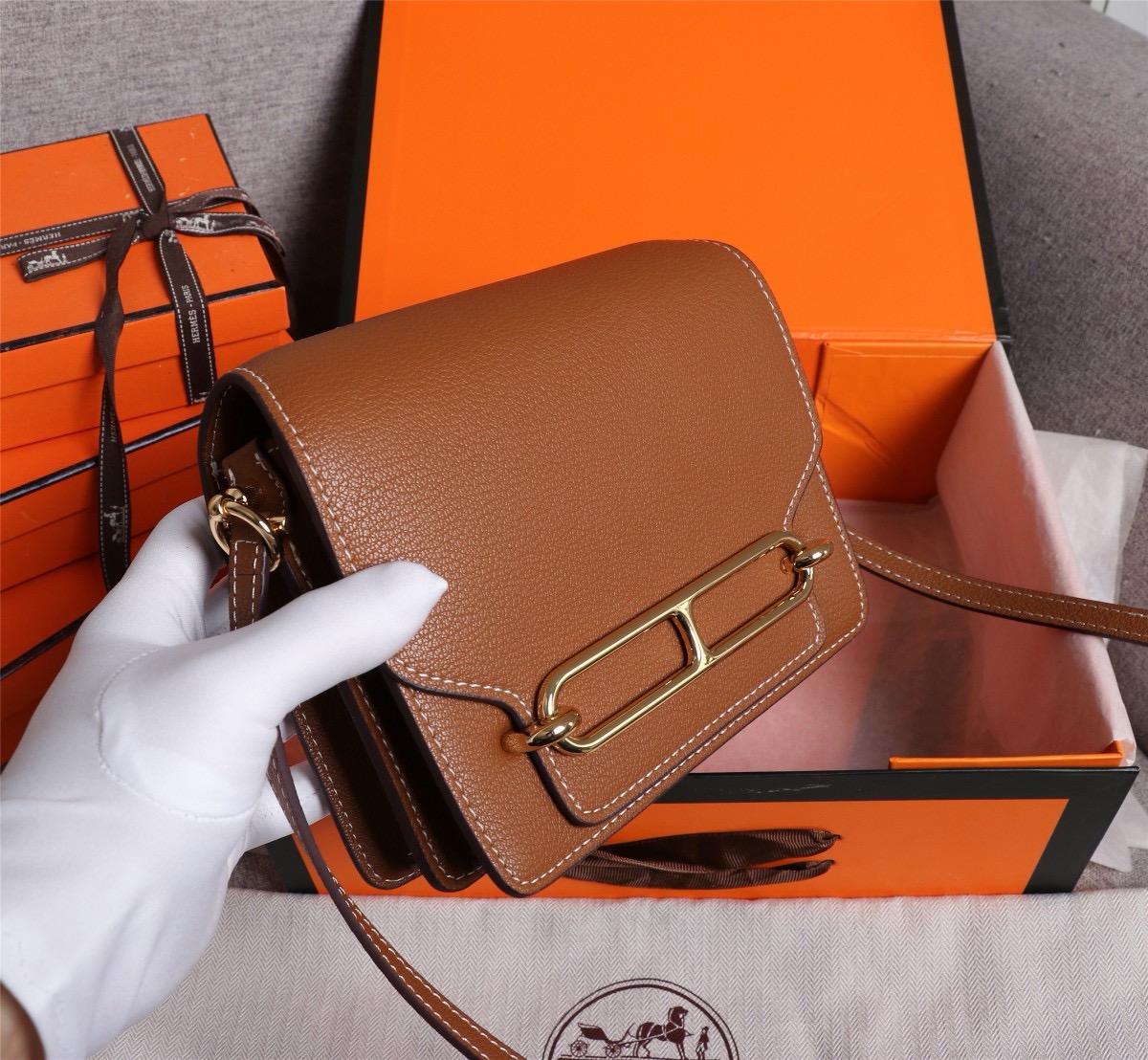 Hermes roulis 18-22  Gold Hardware