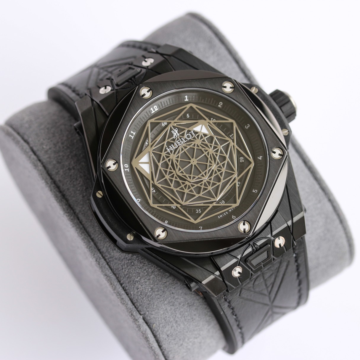 Hublot Big Bang 415.NX.1112.VR.MXM16 44mm