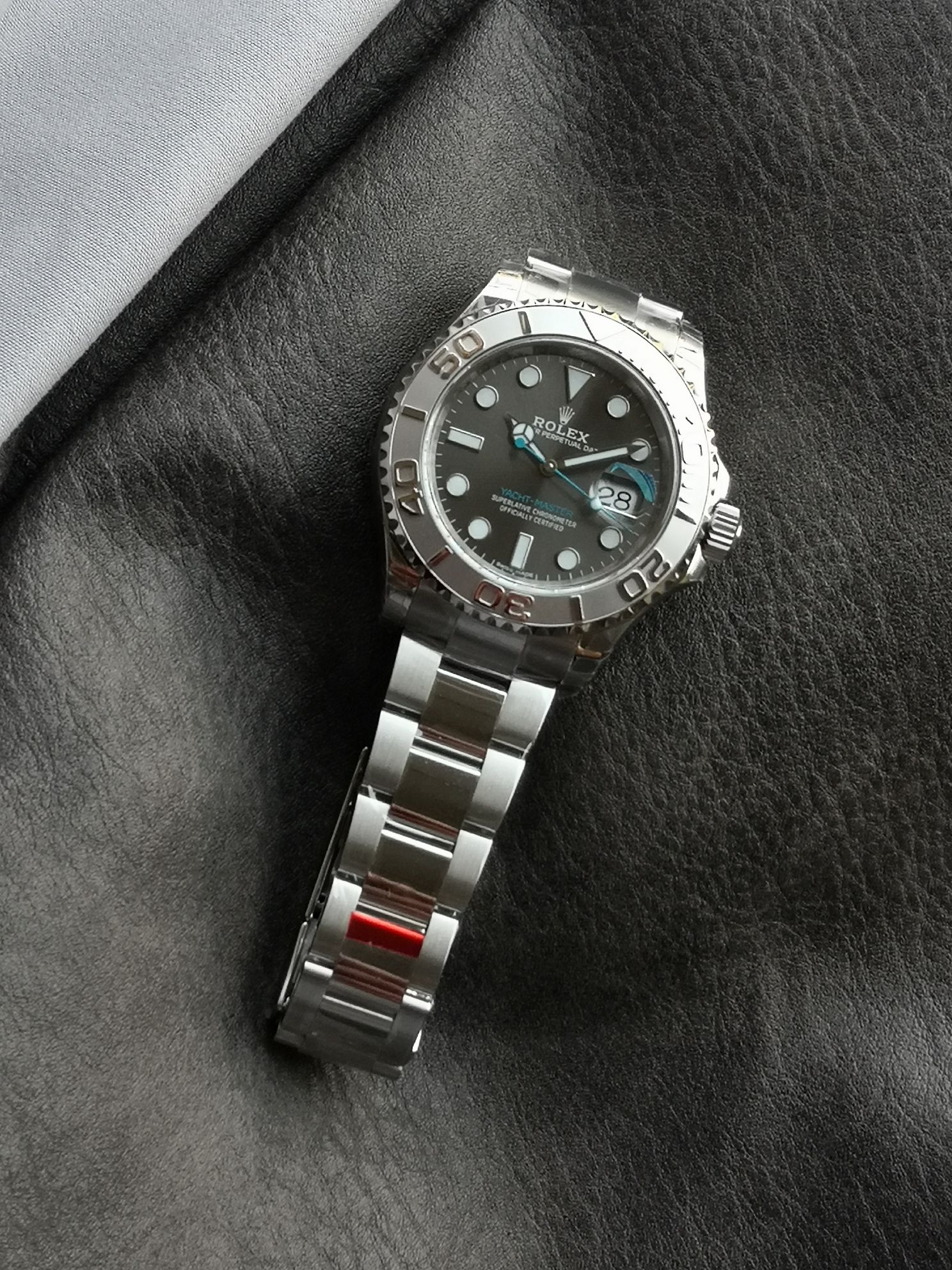 Rolex Yacht-Master 126622 Platinum Bezel Dark Rhodium Grey Dial 40MM Mens Replica Watch