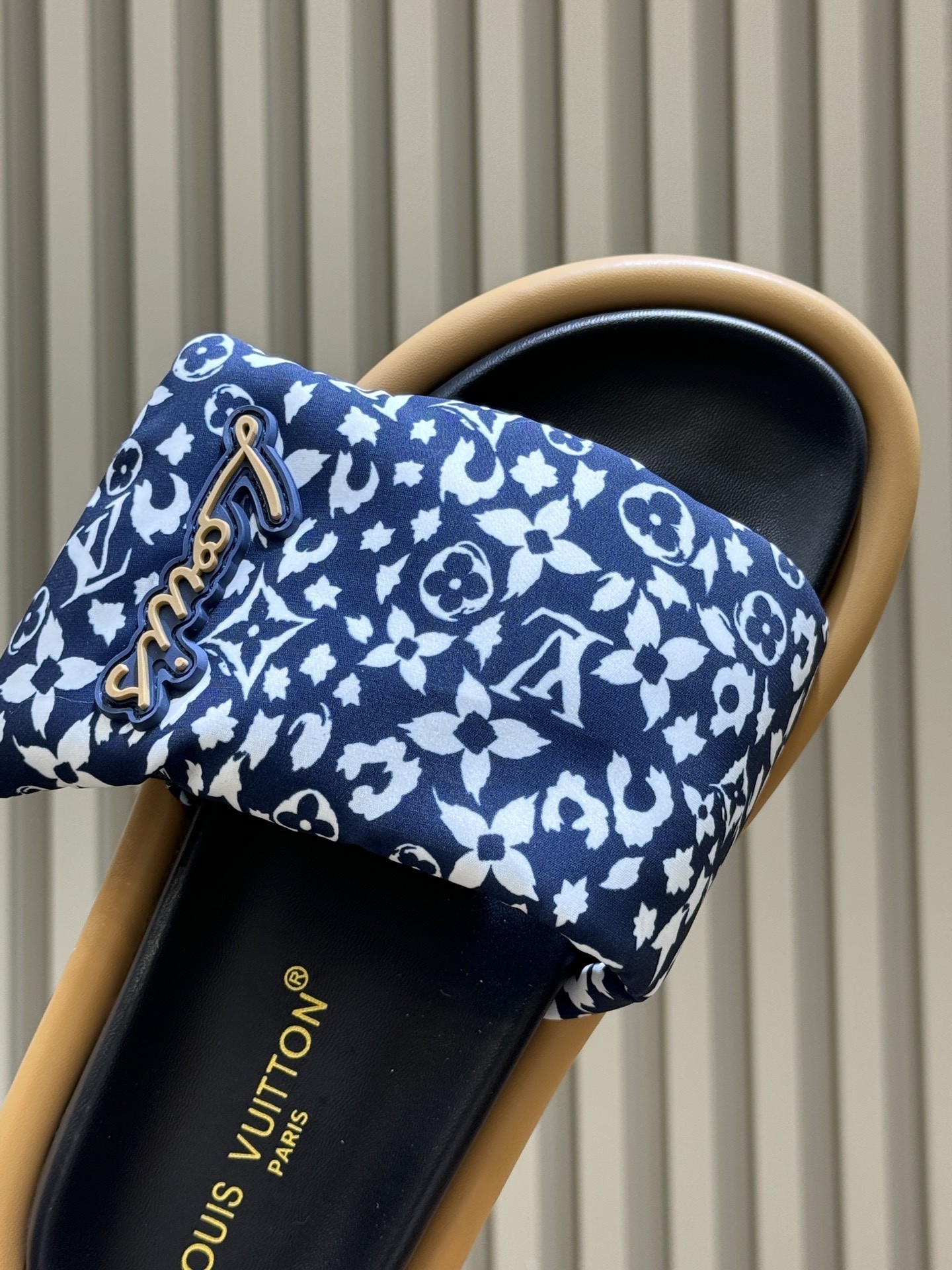 L X V SLIPPERS detail 5