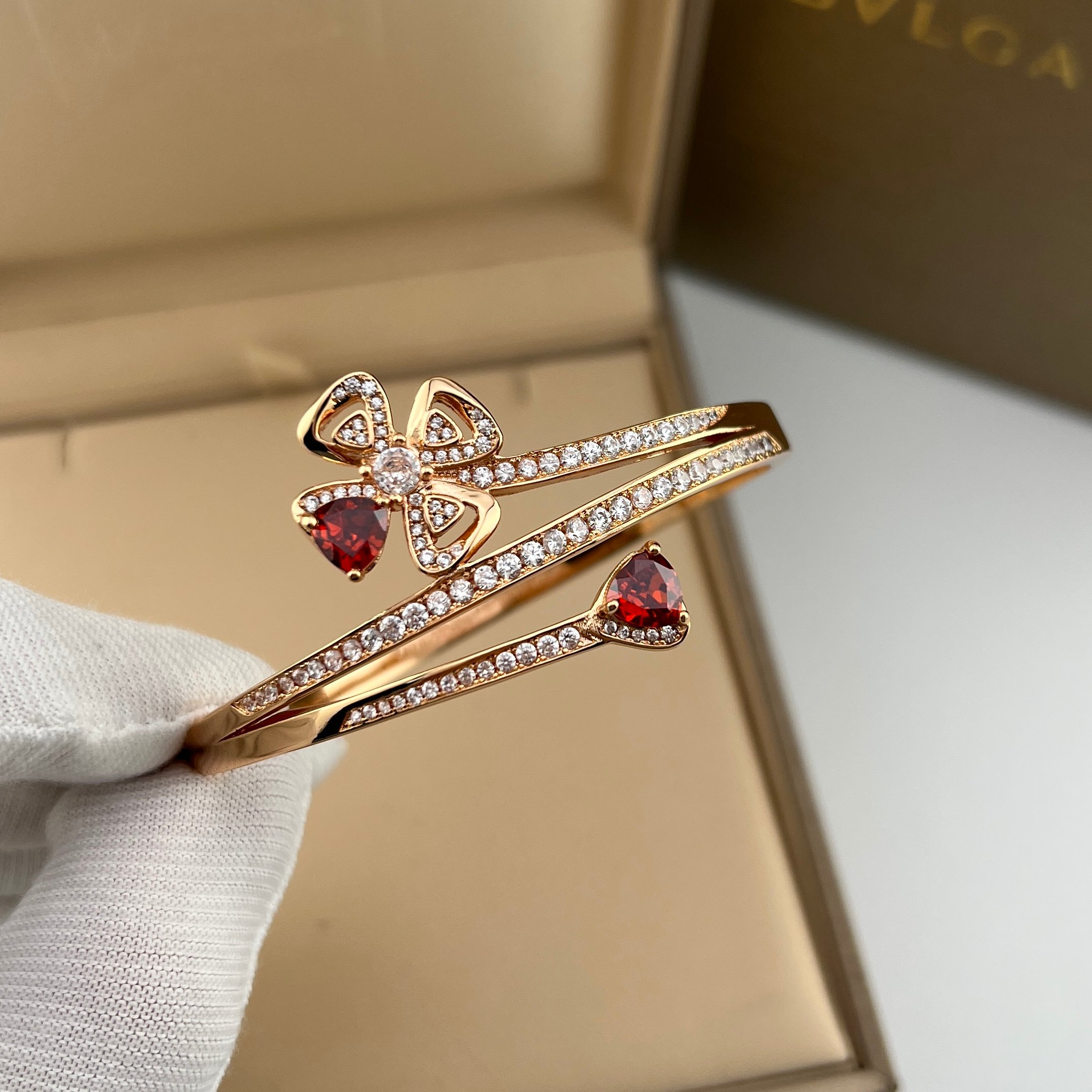 Rose gold everlasting four-leaf clover floral bracelet - Artisantouchss