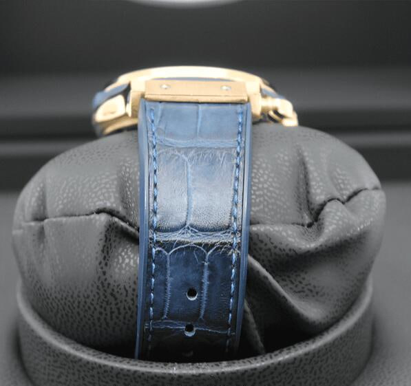 Hublot Classic Fusion 521.NX.1170.RX 45MM Mens