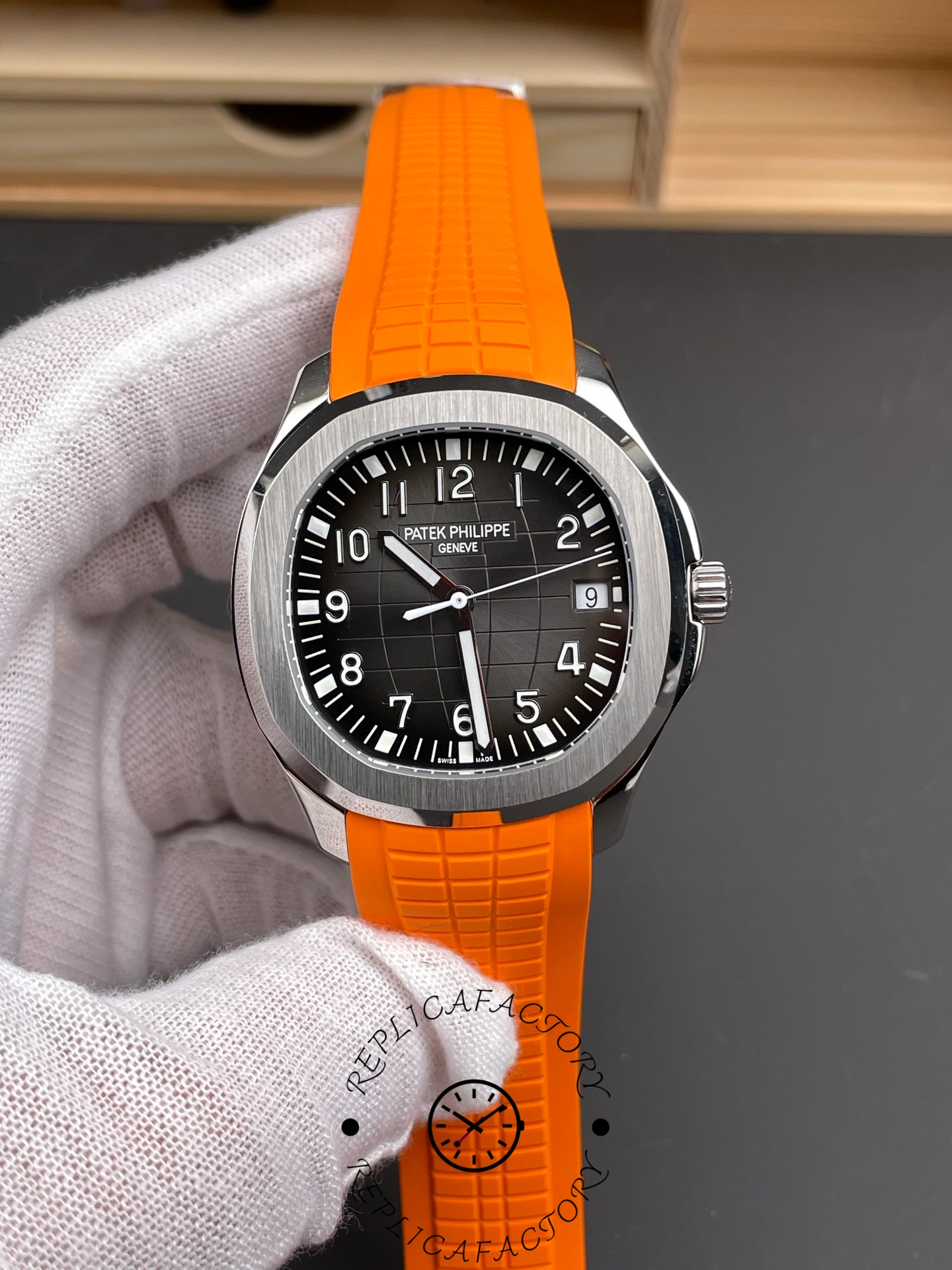 Patek Philippe Aquanaut 5167A 001 Replica 40mm Orange Rubber Strap