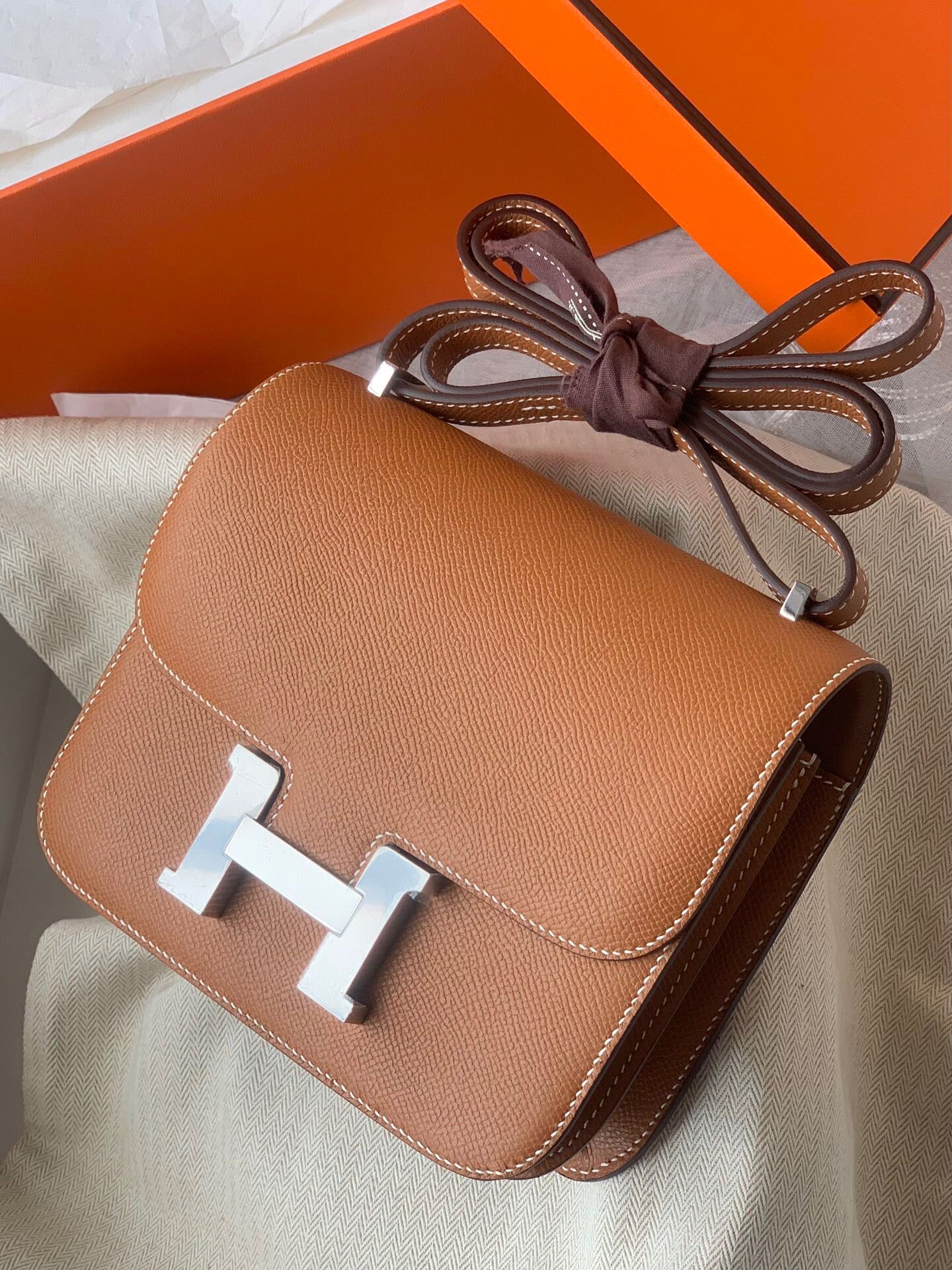 Hermes Constance Mini 19-24
