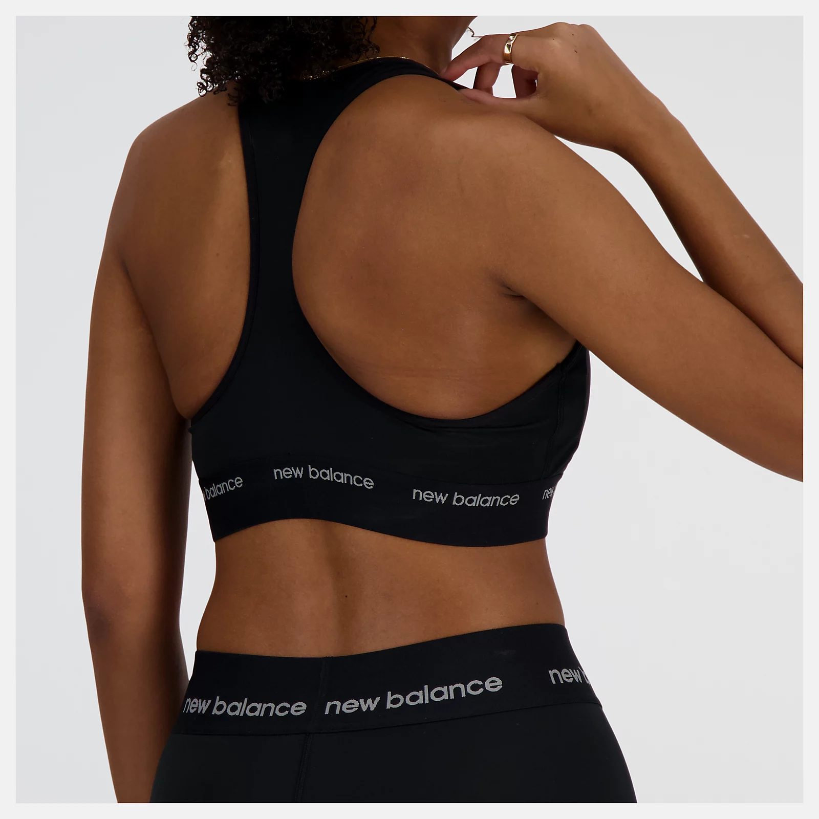 NB Sleek Medium Support Sports Bra