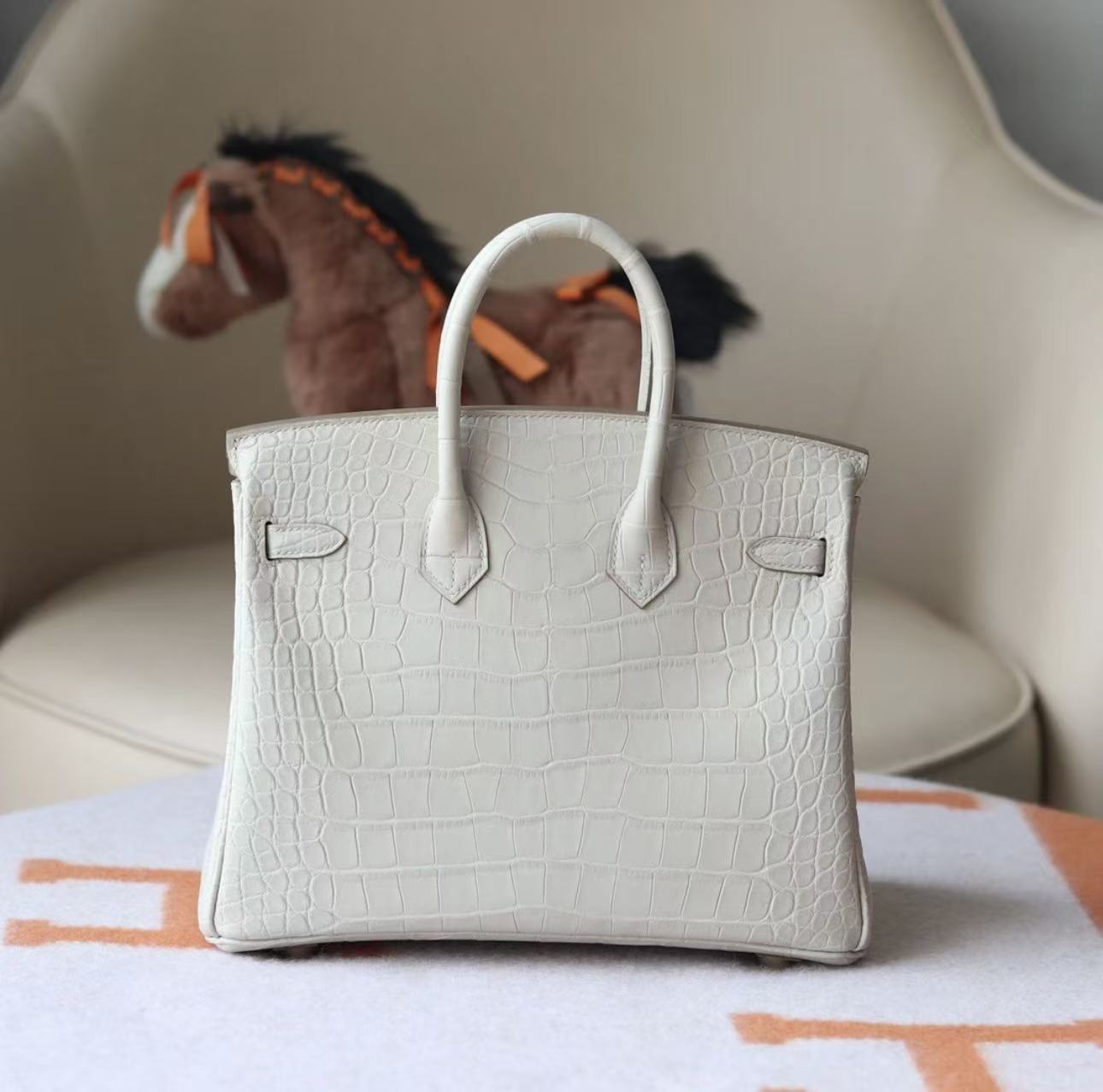Hermes Birkin platinum bag, white color, glossy crocodile skin, gold clasp, 25cm customization