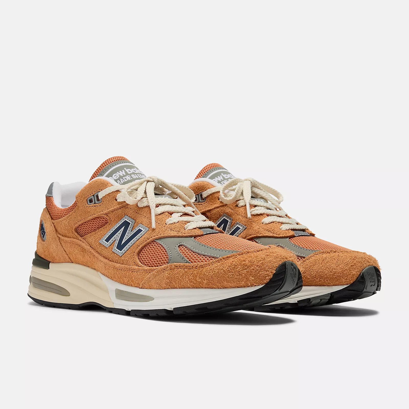 Made in UK 991v2 Grounded pastels