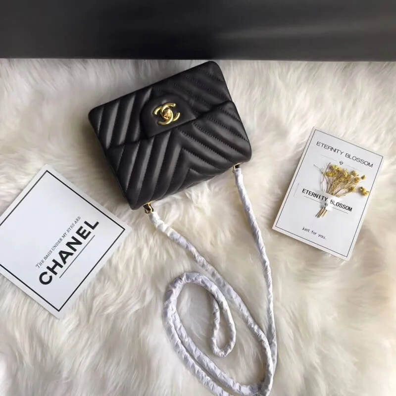 Chanel Chevron Lambskin 17Cm Class-Flap Bag 1115