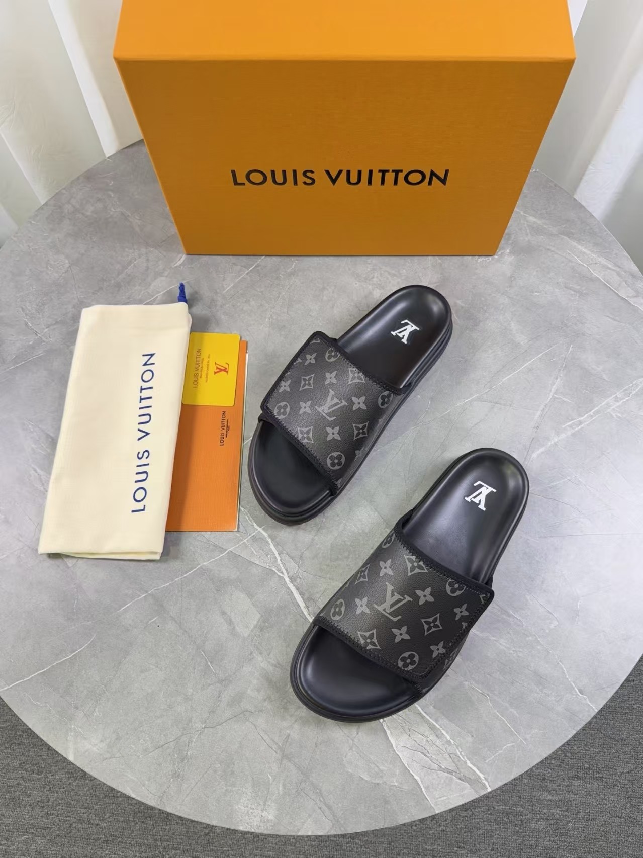 L X V SLIPPERS(Multiple colors) detail 17