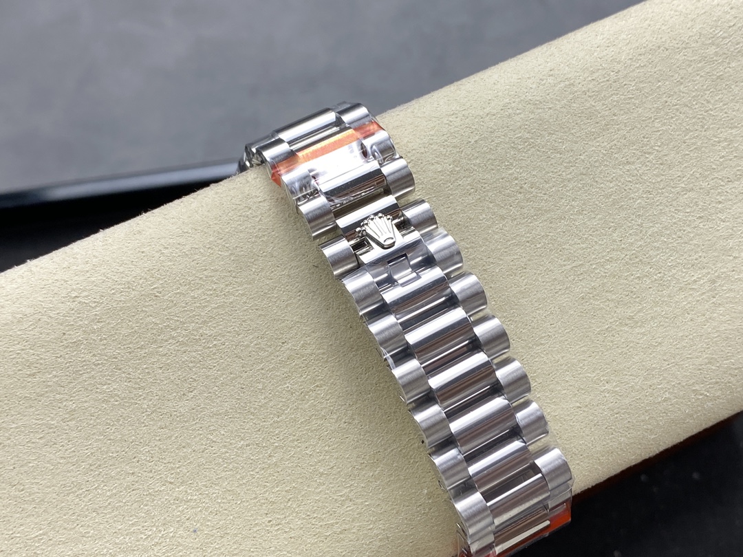 Rolex Day-Date 128239 White Gold Pink Opal Dial 36MM Unisex Replica Watch