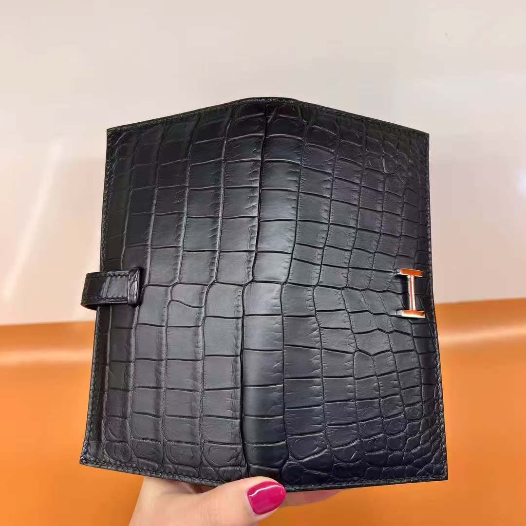 Hermes bearn  Black gold long wallet, crocodile skin
