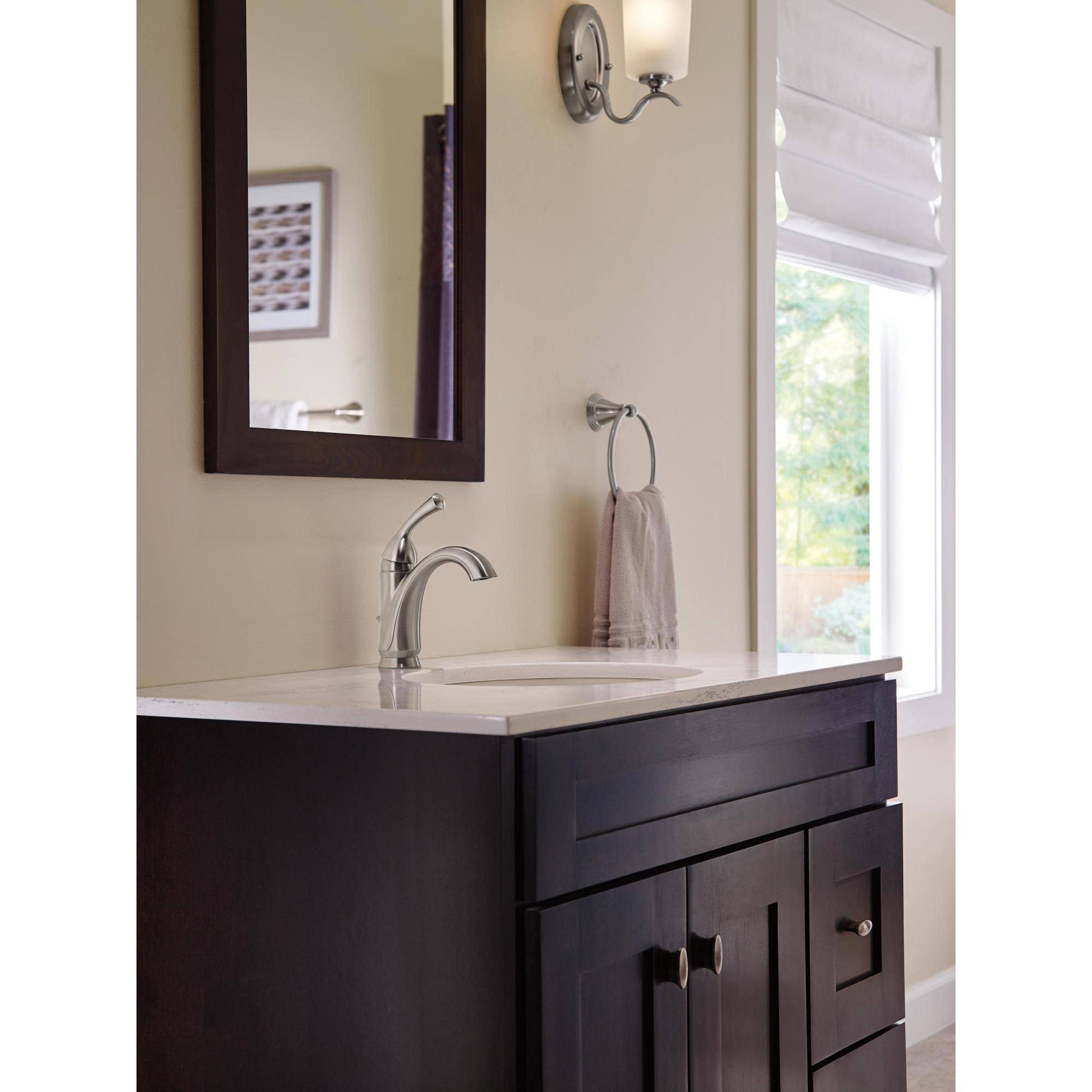 Delta 15999-SS-DST Haywood Single Handle Centerset Bathroom Faucet - Stainless