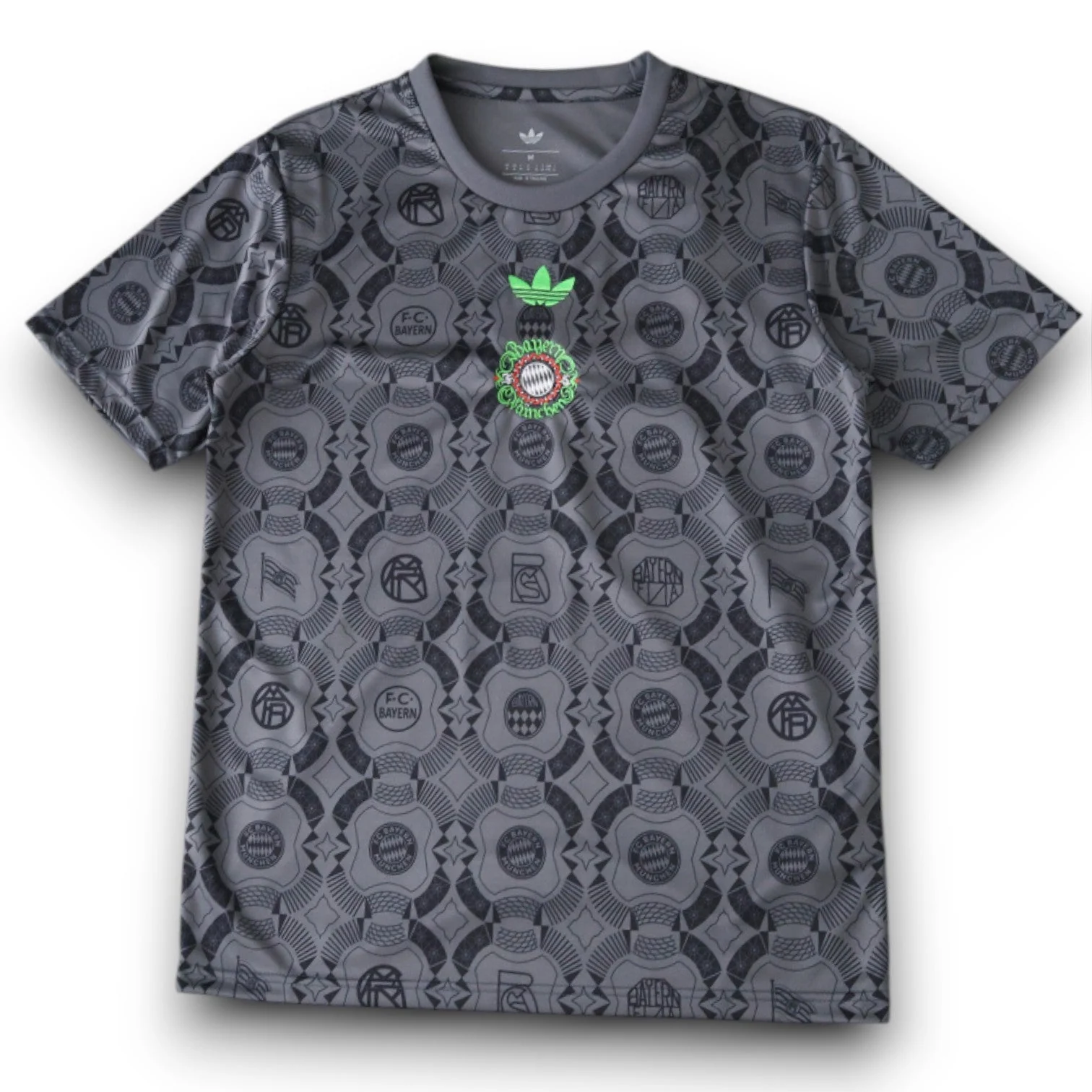 Bayern Munich Training Jersey 2025/26