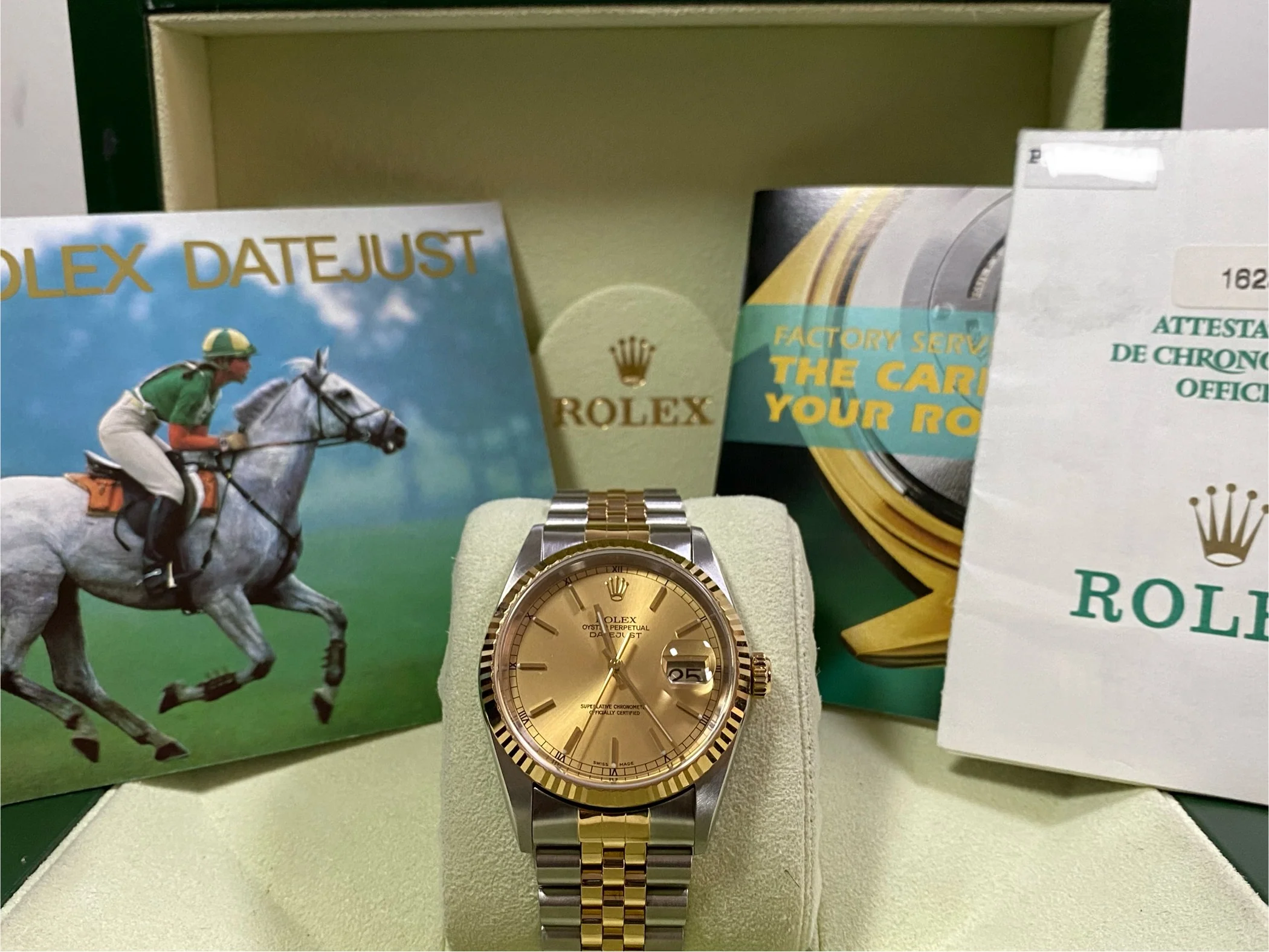 Rolex Steel and Yellow Gold Datejust 36 - P Serial - Fluted Bezel - Champagne Index Dial - Jubilee Bracelet - 16233